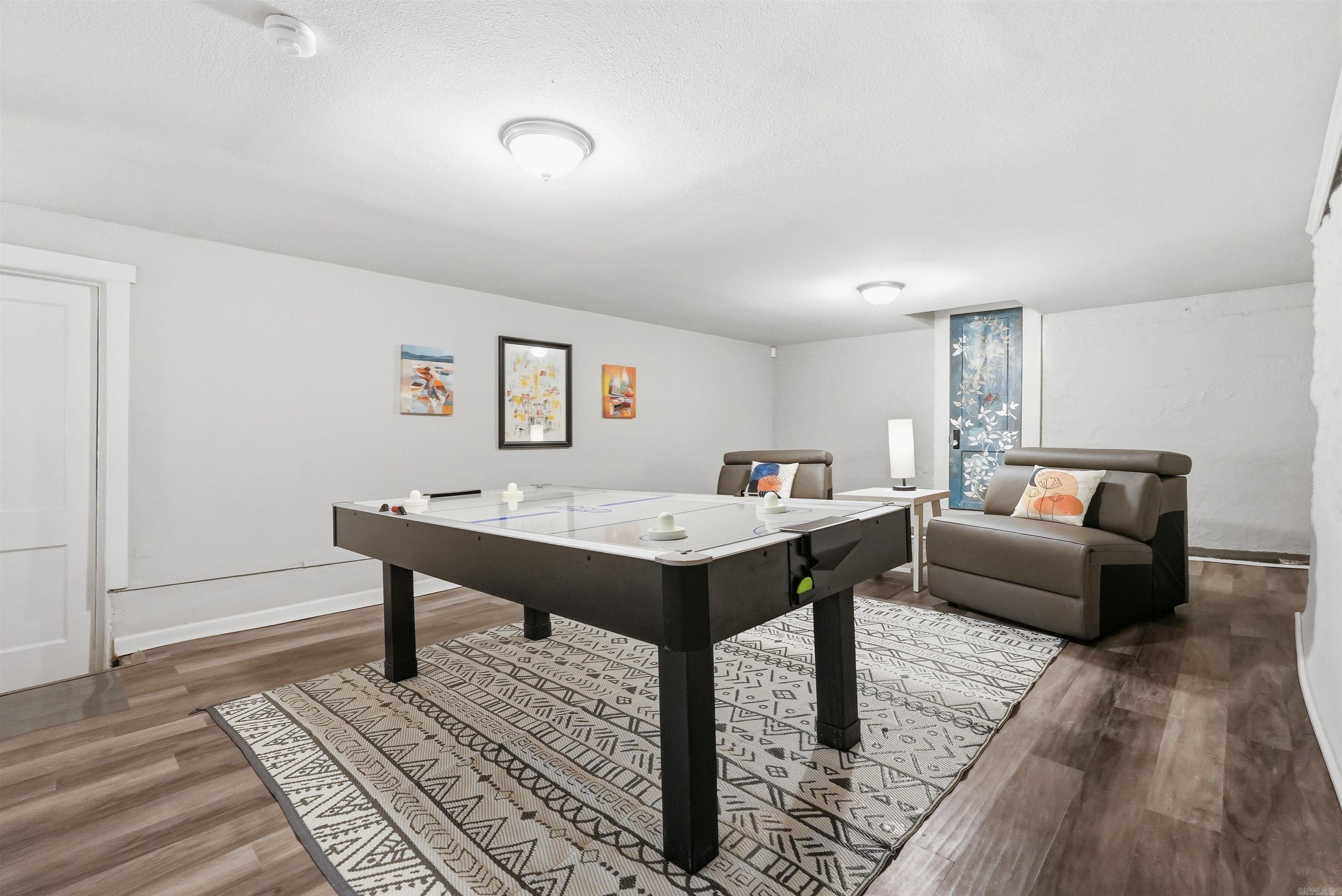 PULASKI HEIGHTS - Residential