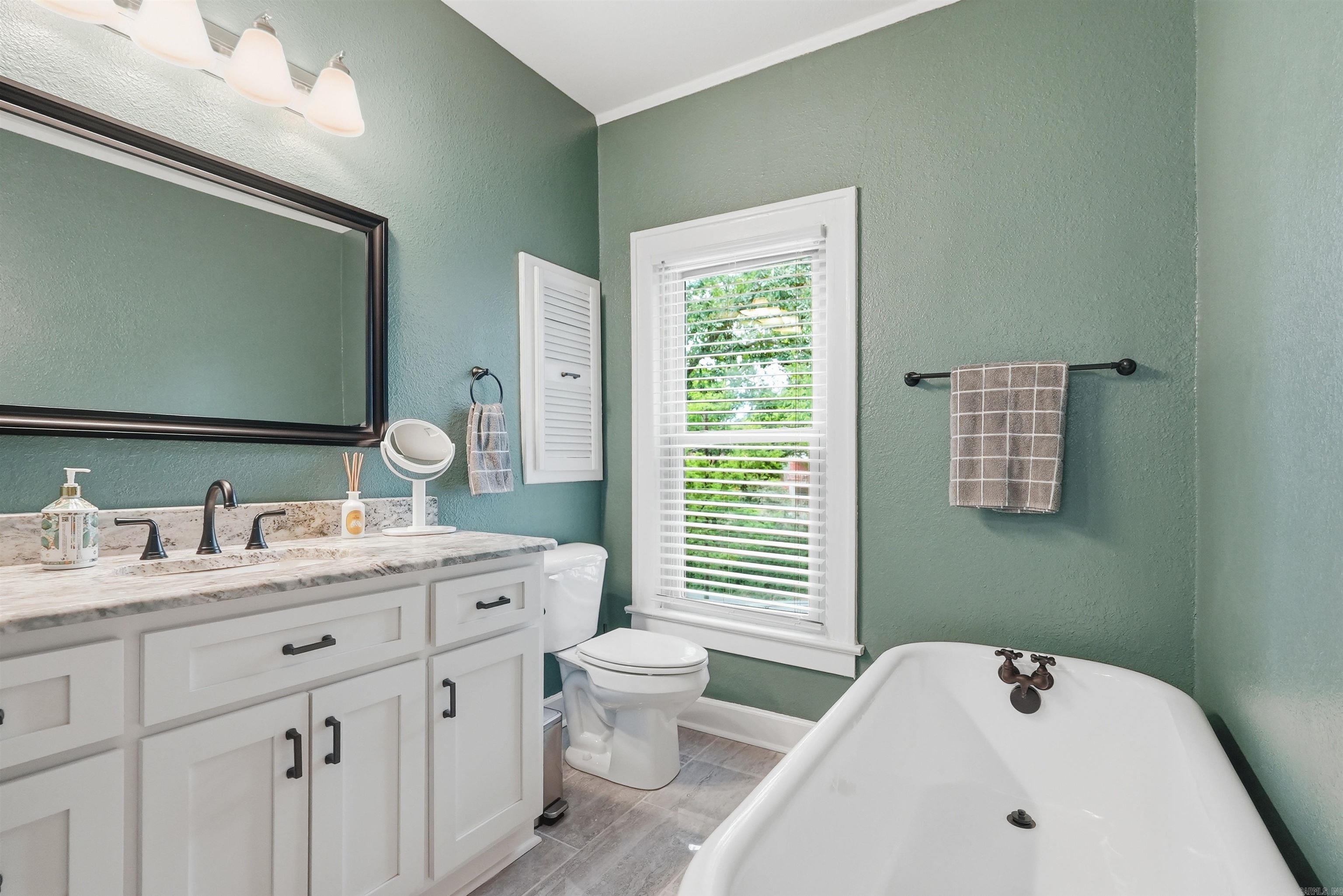 PULASKI HEIGHTS - Residential