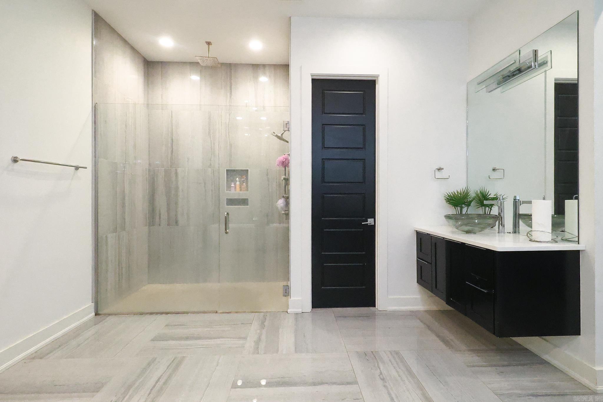 WEST LAKE VILLAGE - Residential