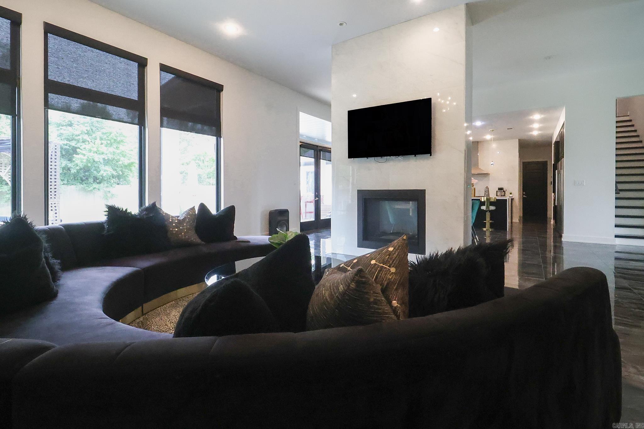WEST LAKE VILLAGE - Residential