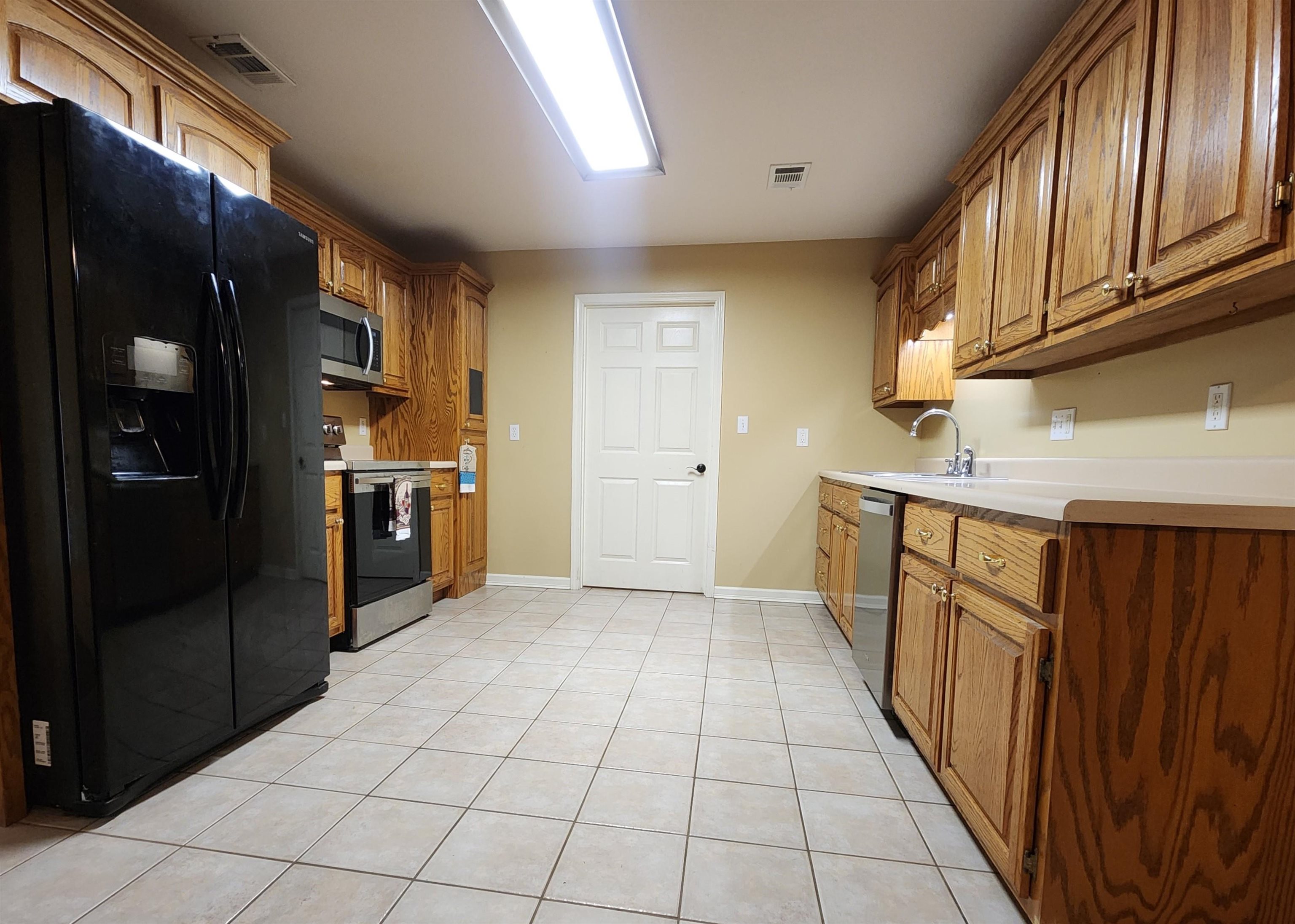 FAIRVIEW HILLS - Residential