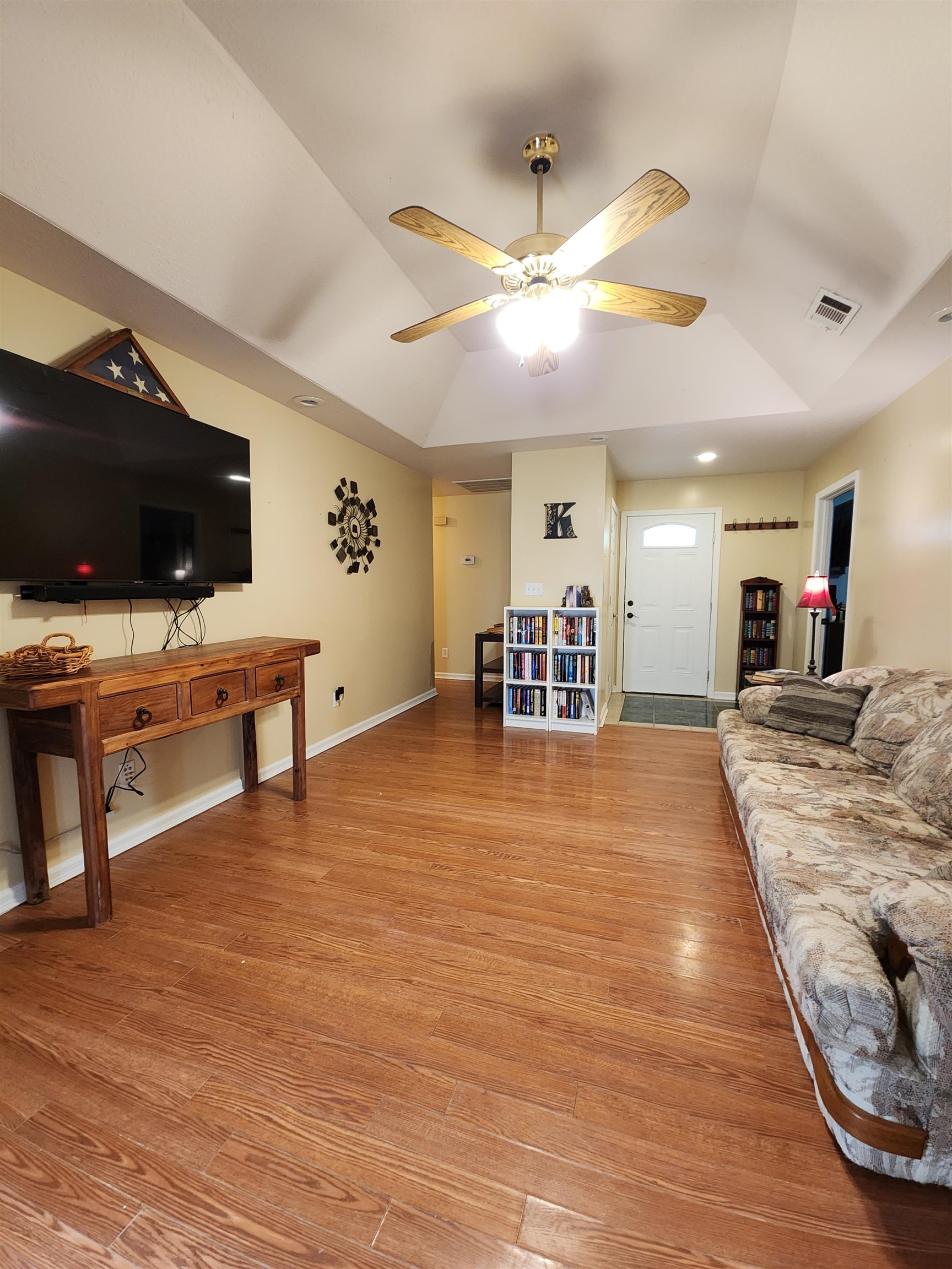 FAIRVIEW HILLS - Residential