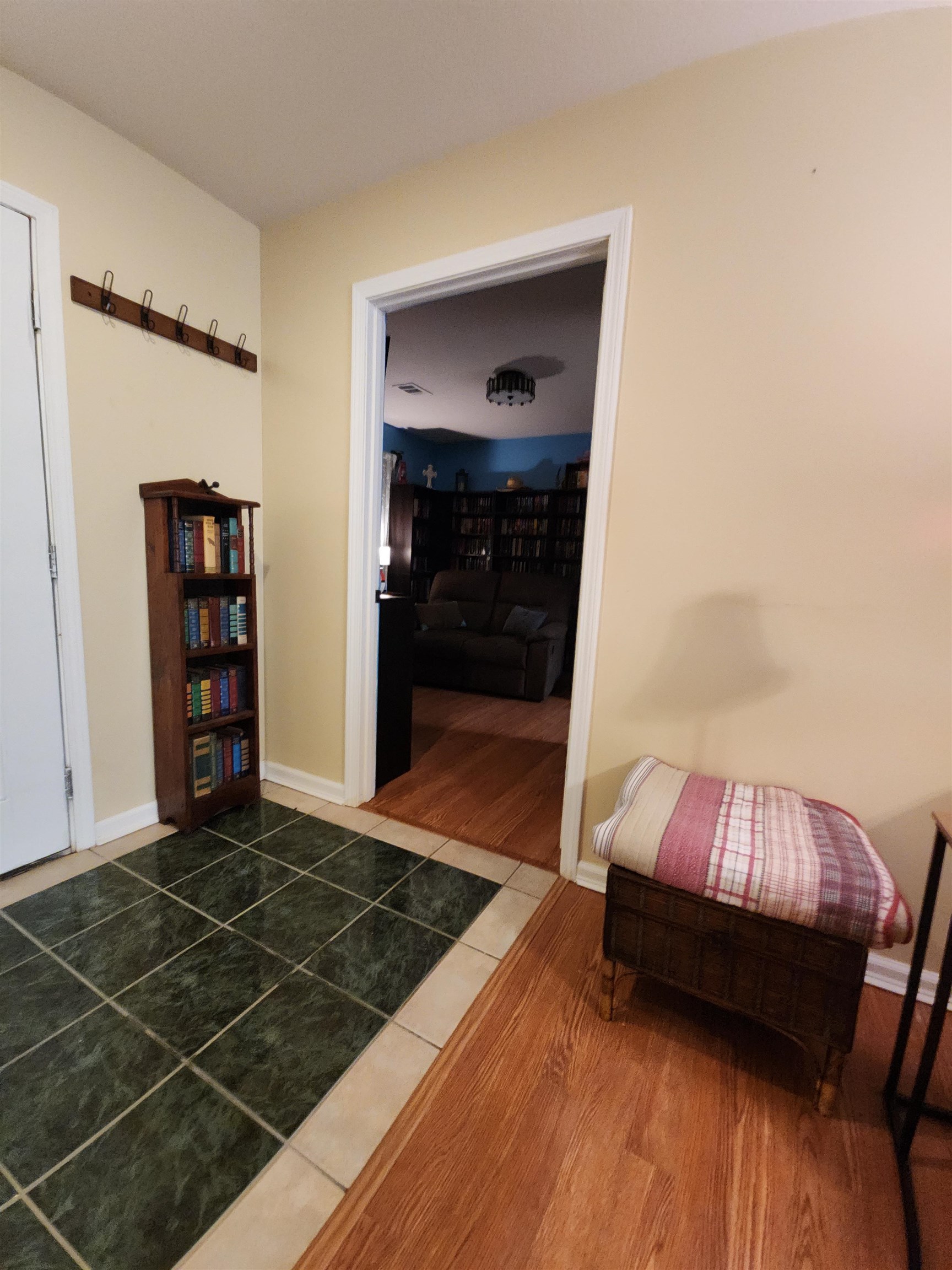 FAIRVIEW HILLS - Residential