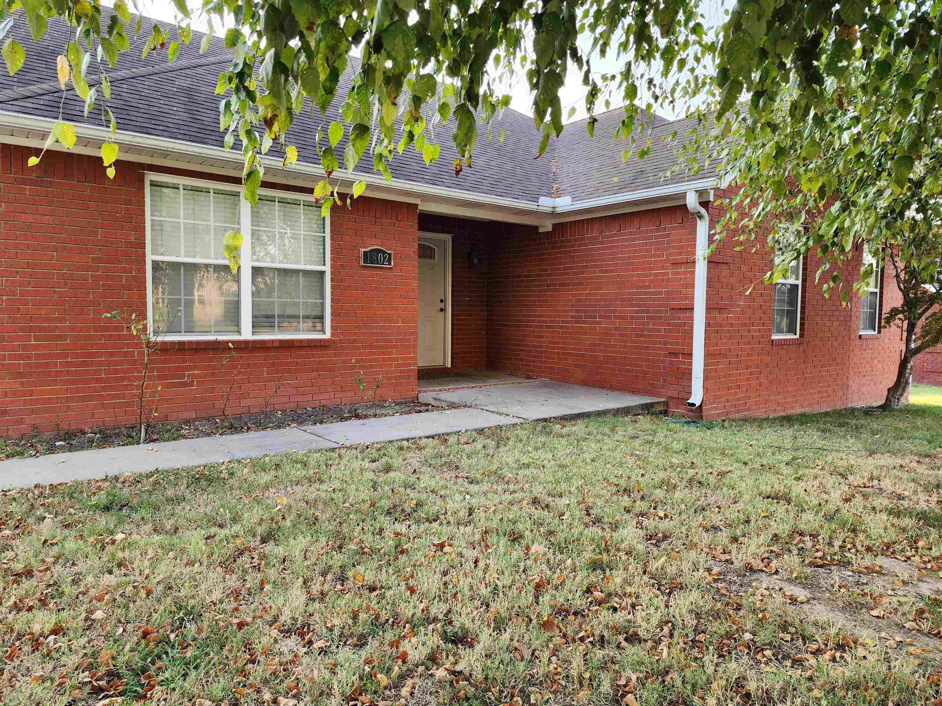 FAIRVIEW HILLS - Residential