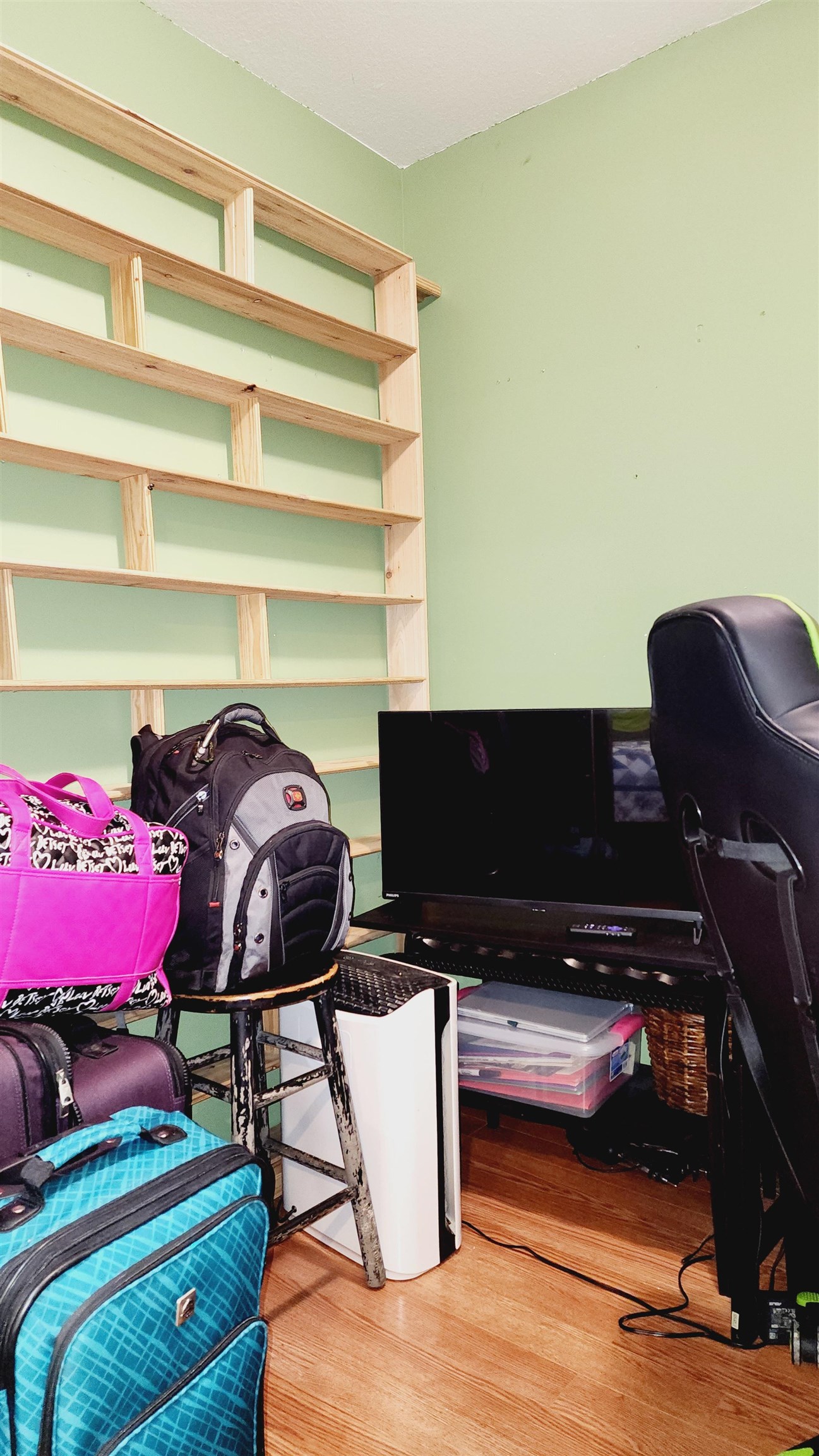 FAIRVIEW HILLS - Residential