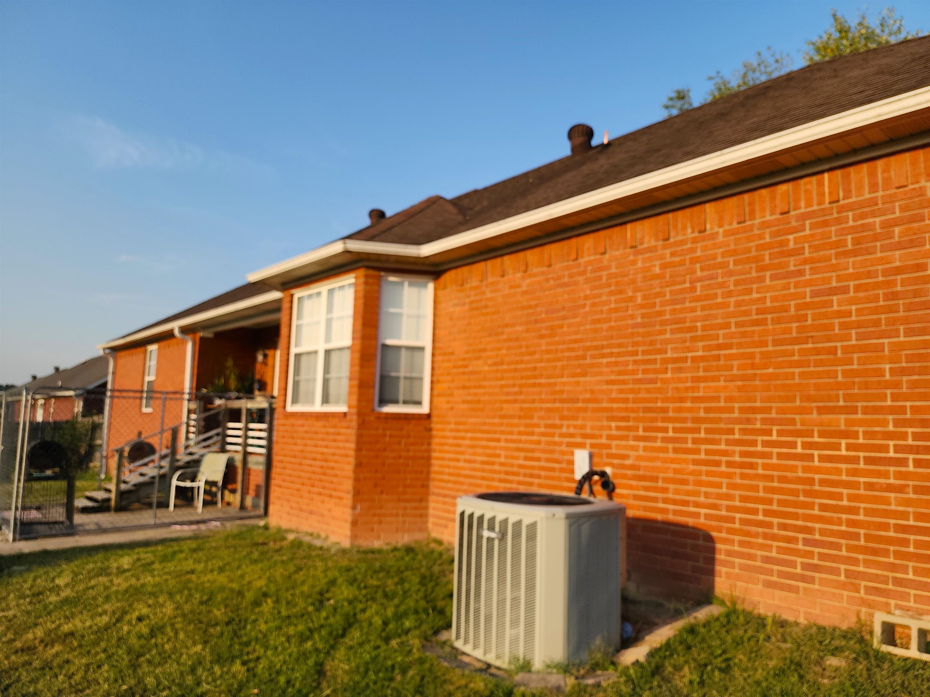 FAIRVIEW HILLS - Residential