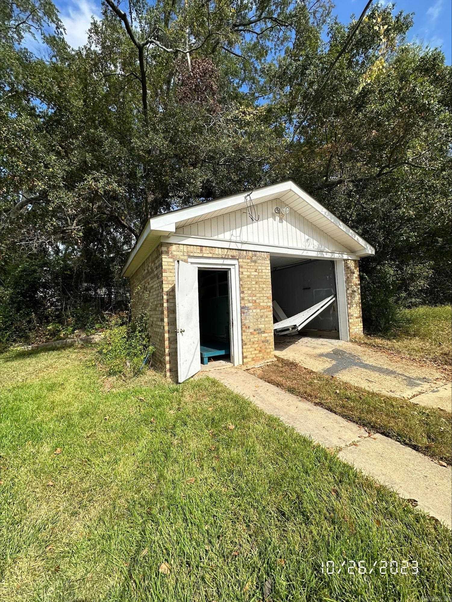 West Main - Residential