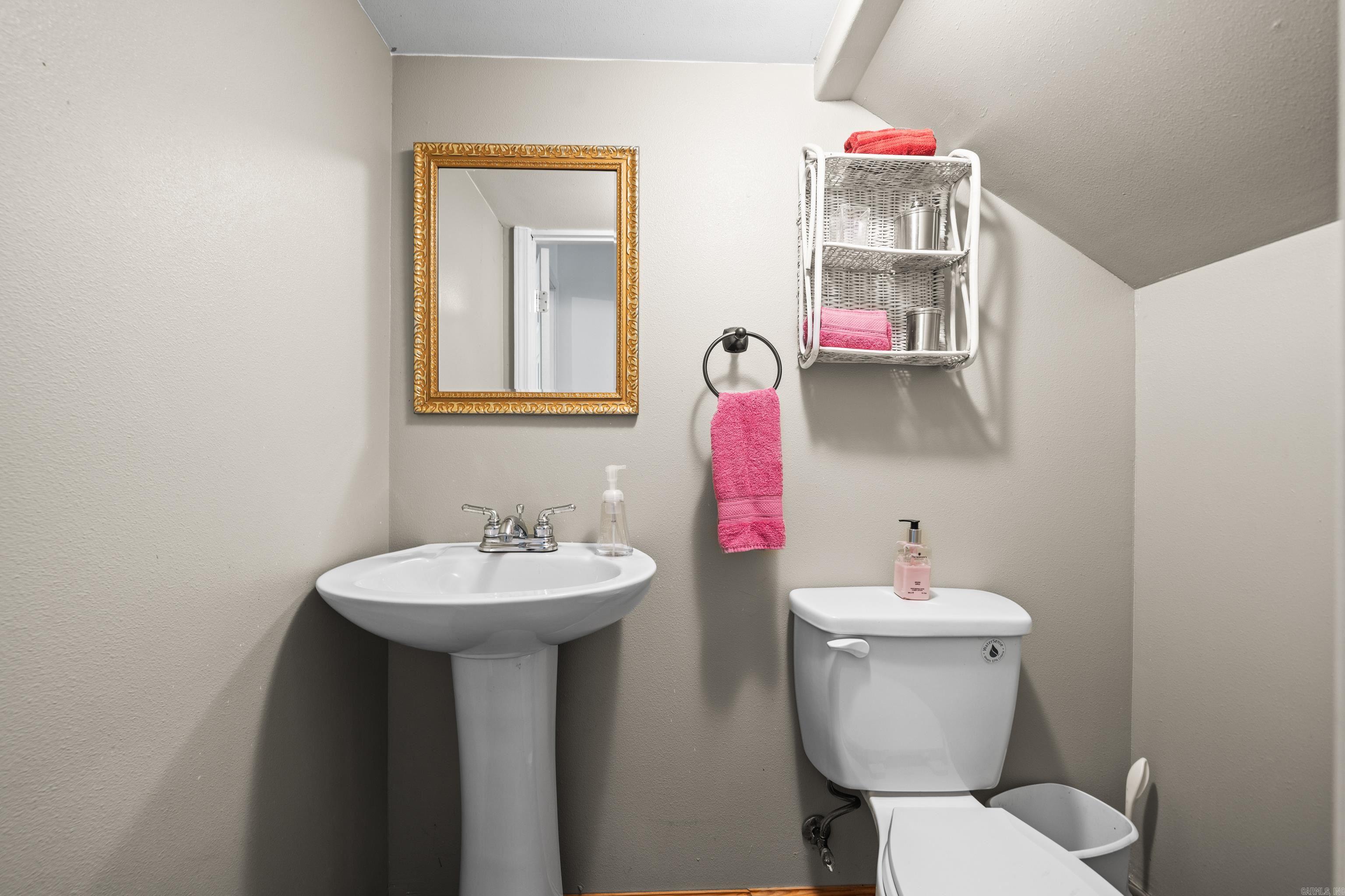 HOUSER-BANDY - Residential
