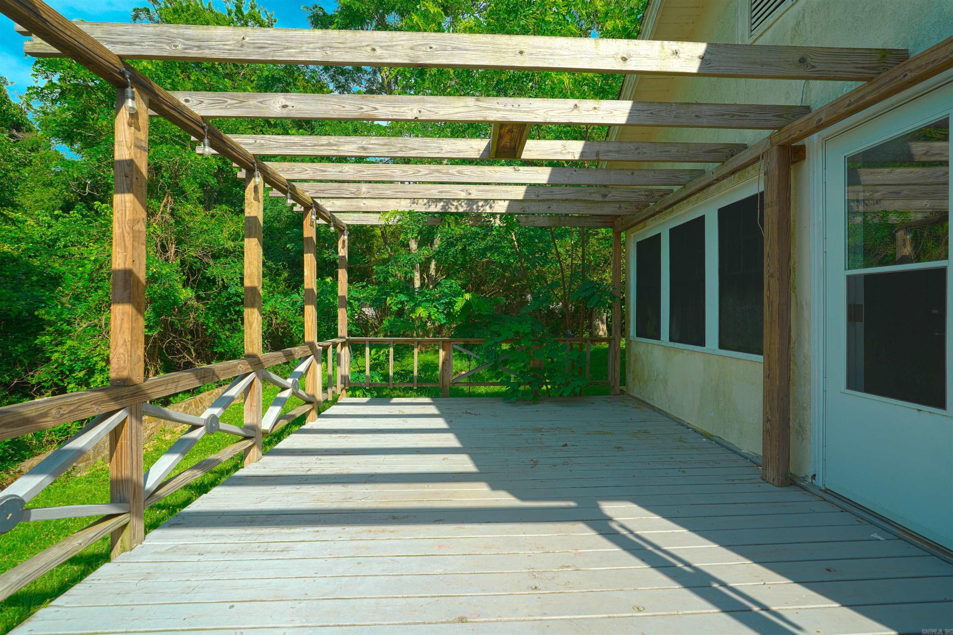 Eddy & Longinotti - Residential