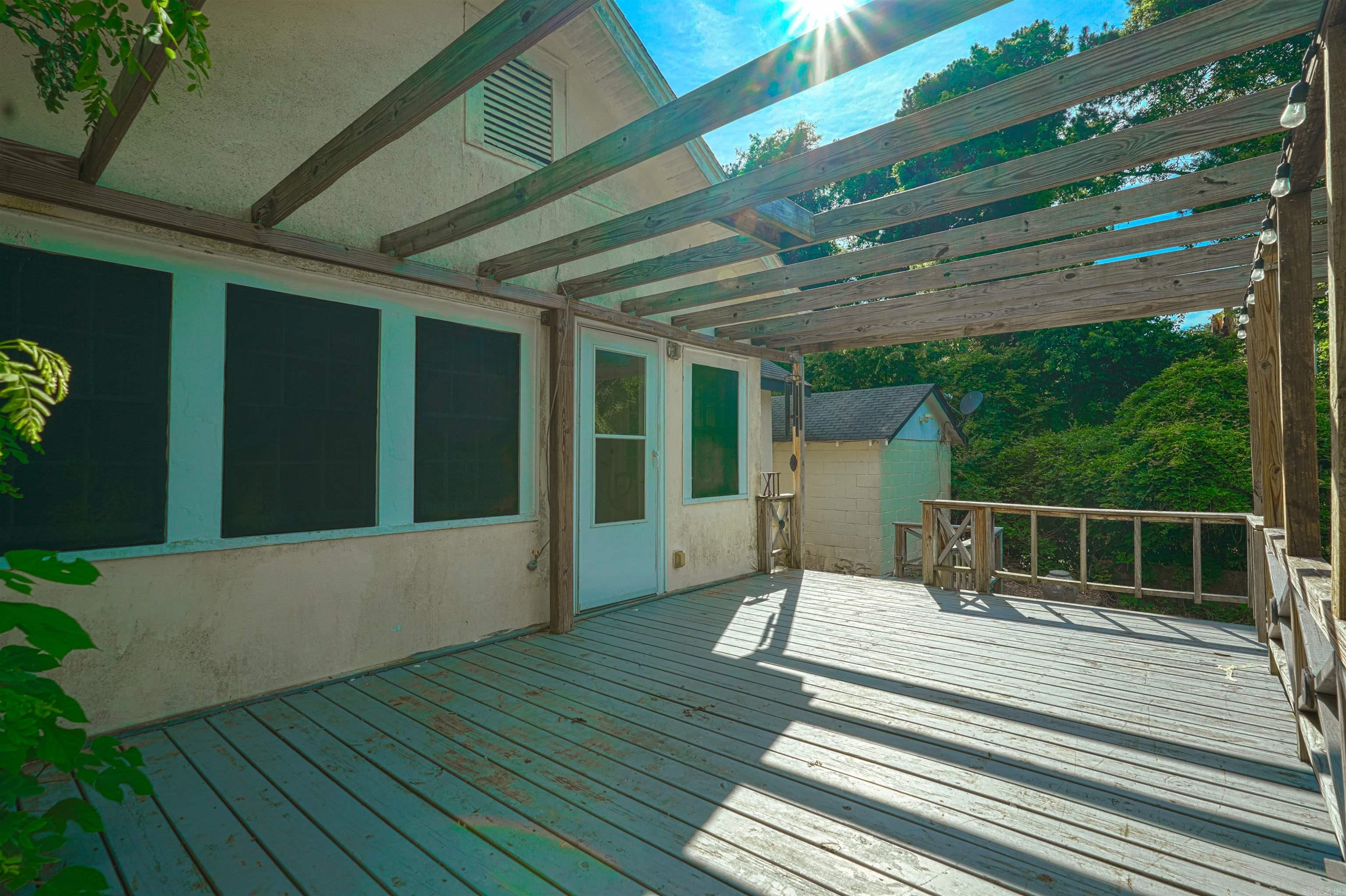 Eddy & Longinotti - Residential