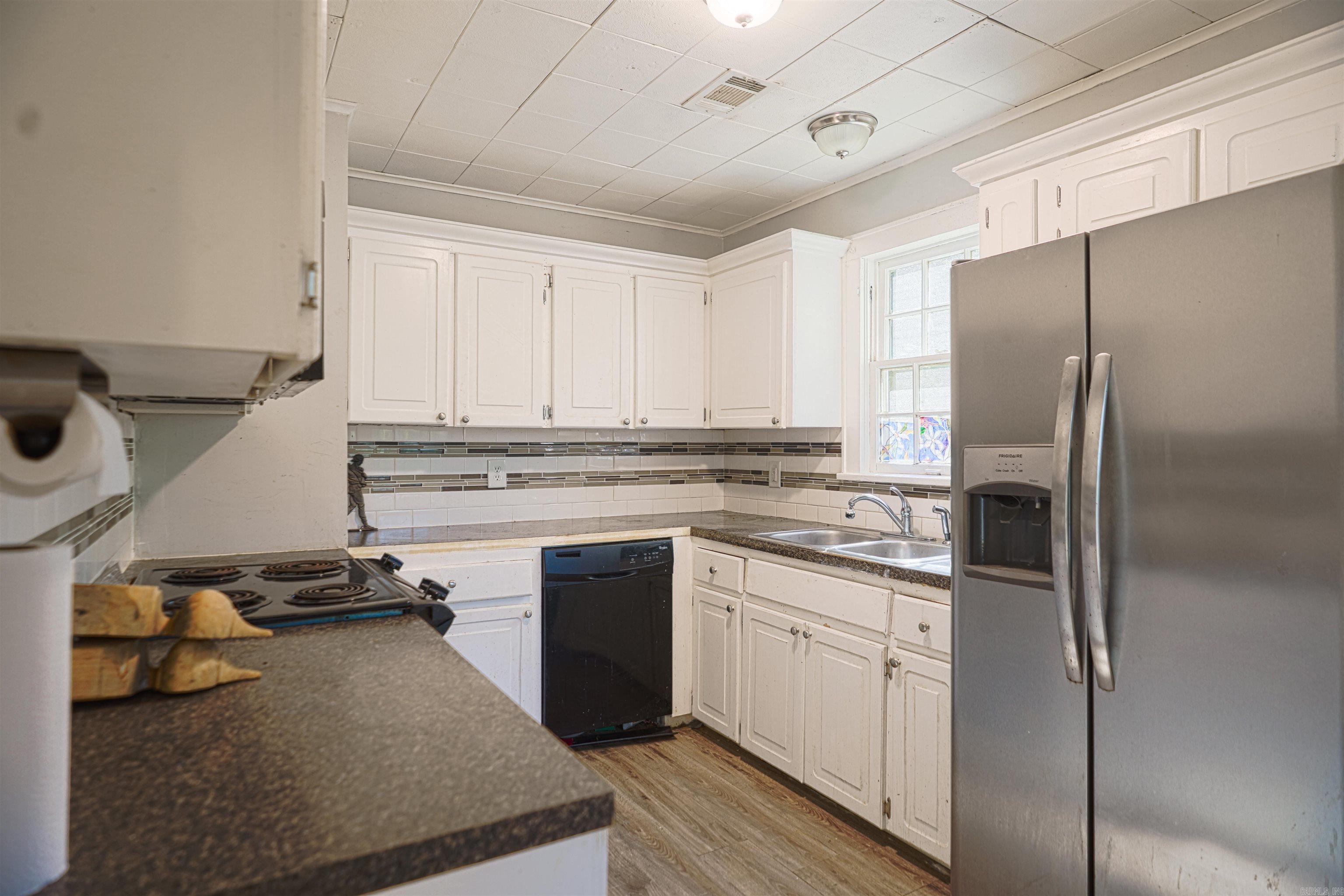 Eddy & Longinotti - Residential