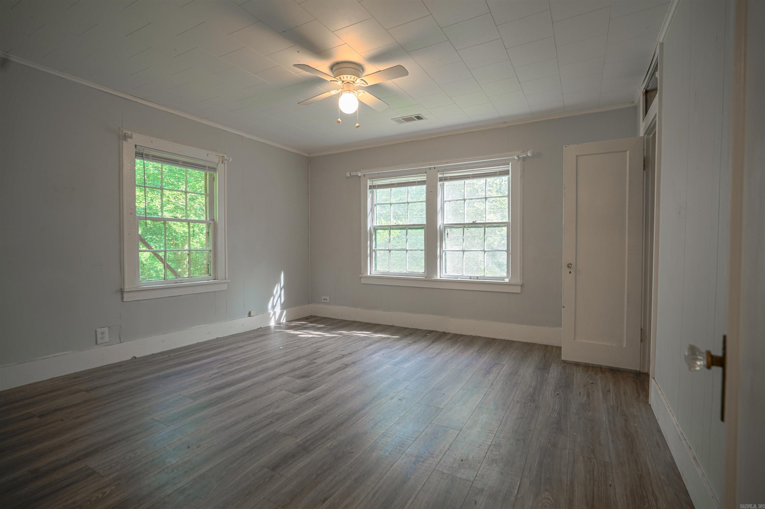 Eddy & Longinotti - Residential