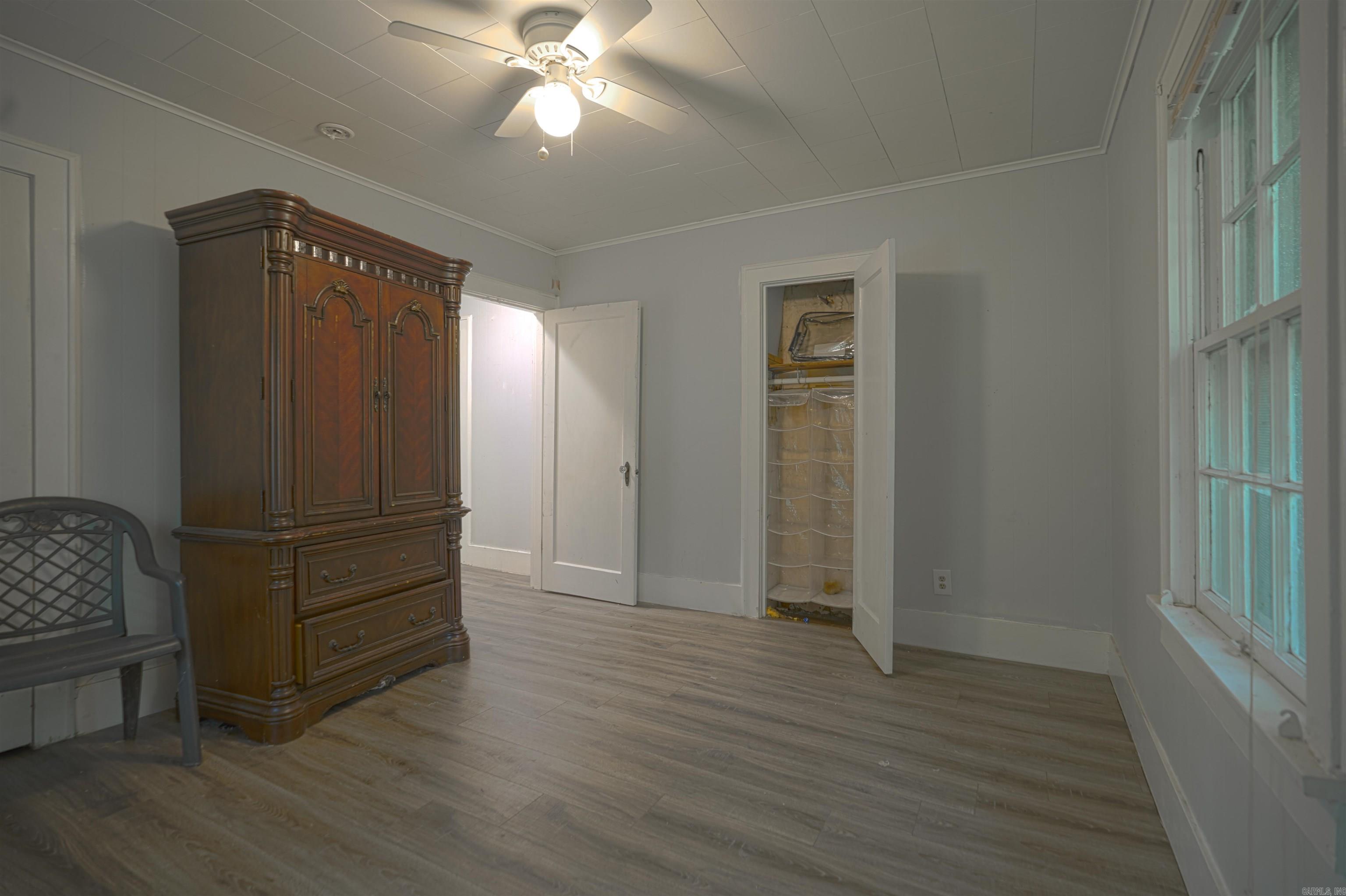 Eddy & Longinotti - Residential