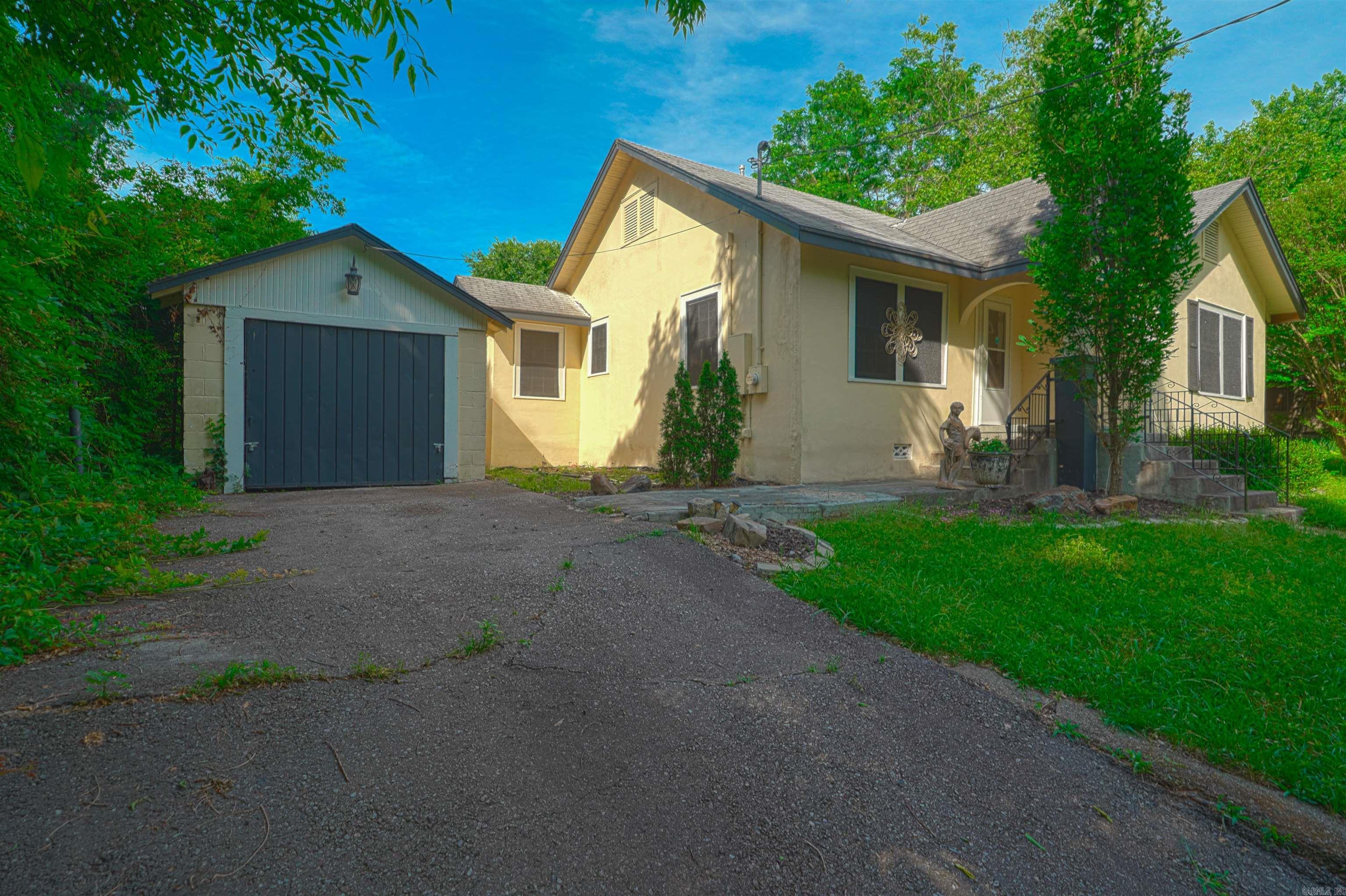 Eddy & Longinotti - Residential