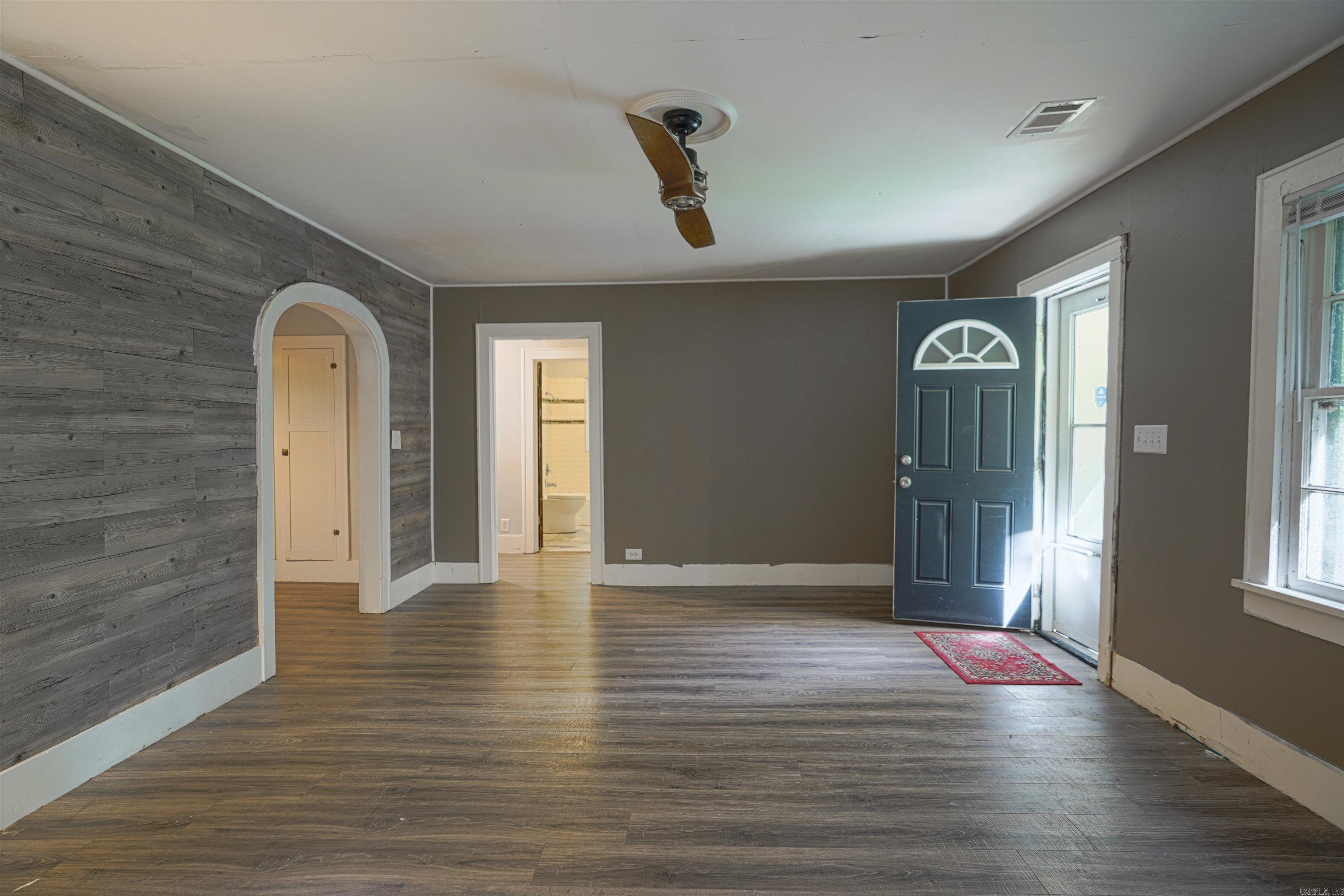 Eddy & Longinotti - Residential