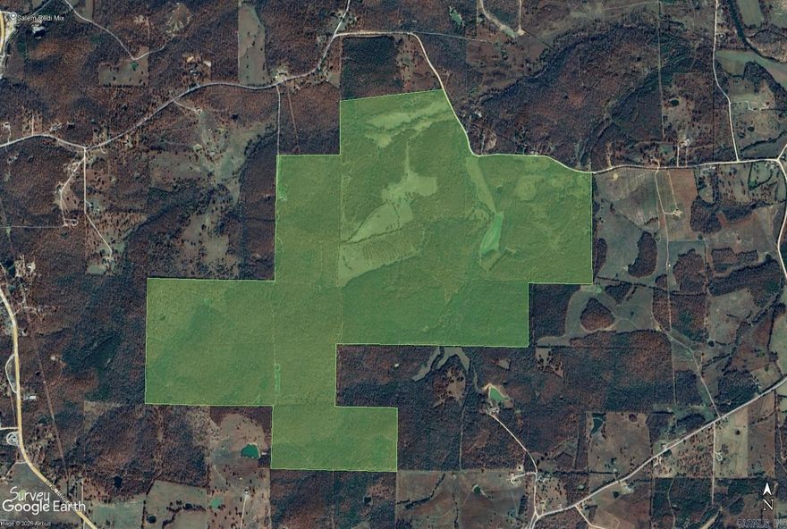 931 acres, pasture, farmland, hunting land.