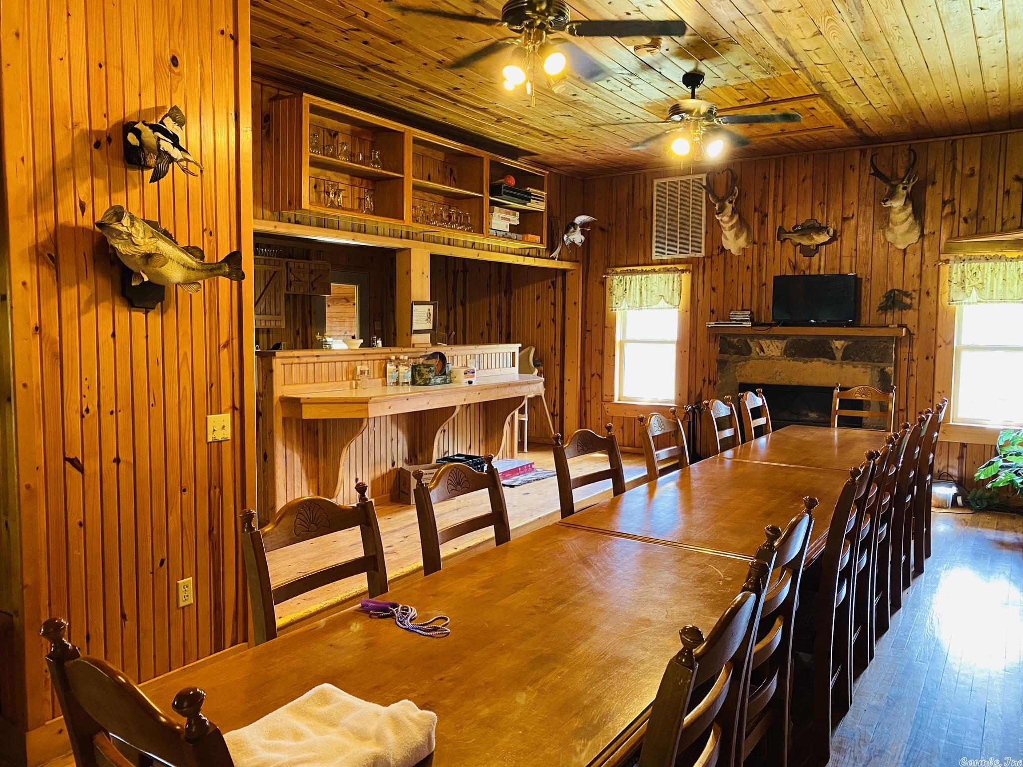 Metes & Bounds - Residential Income