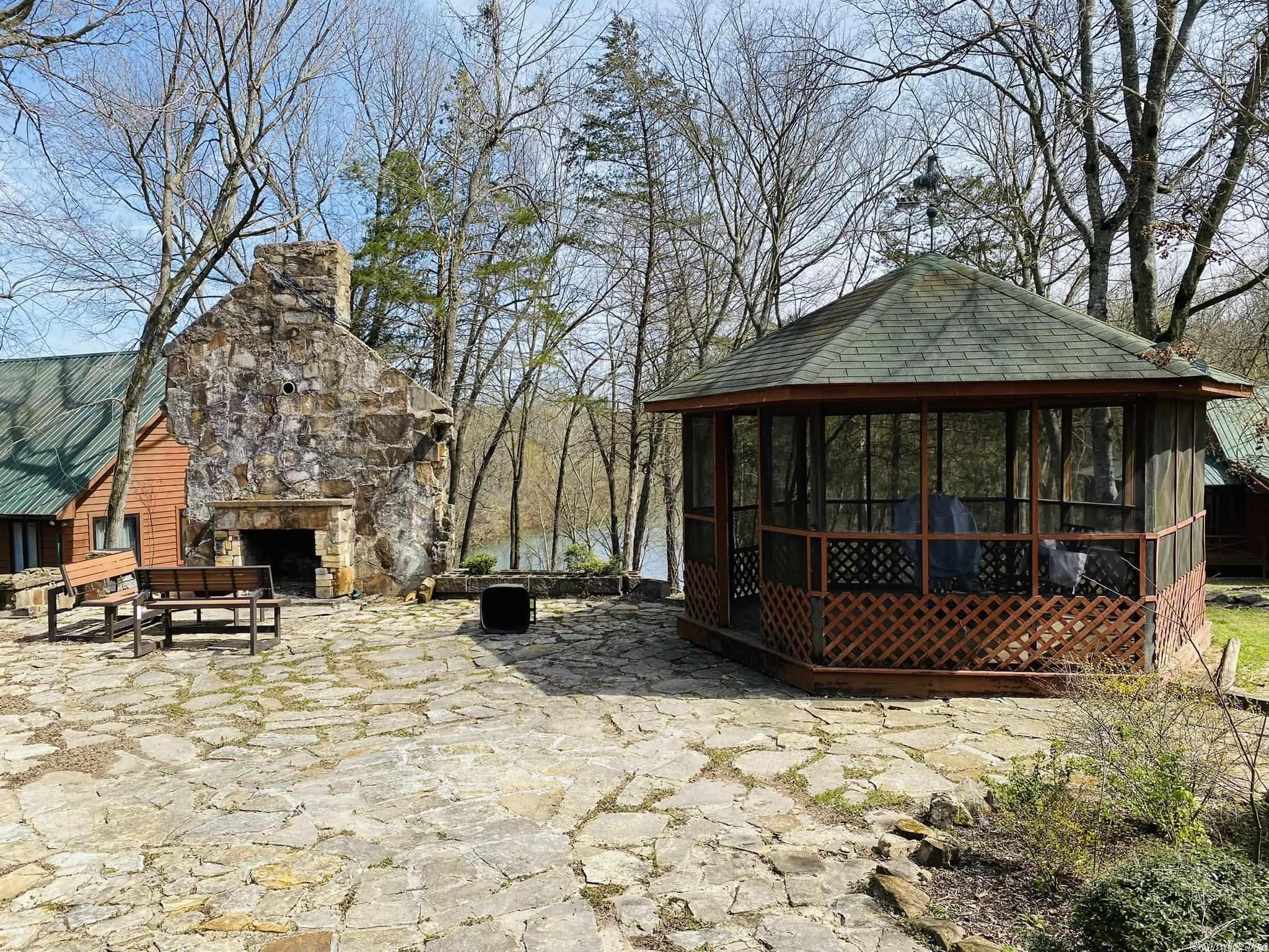 Metes & Bounds - Residential Income