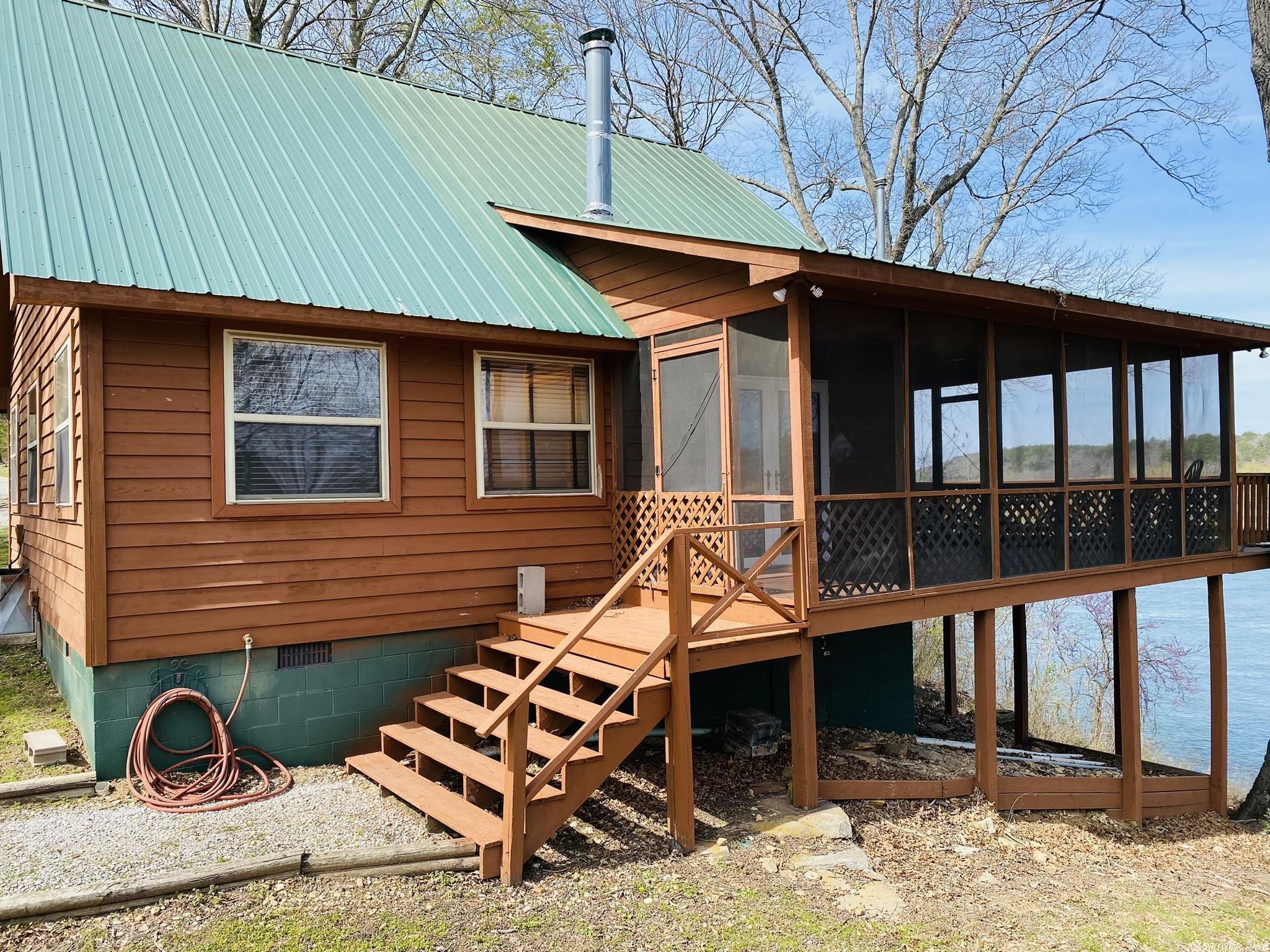 Metes & Bounds - Residential Income