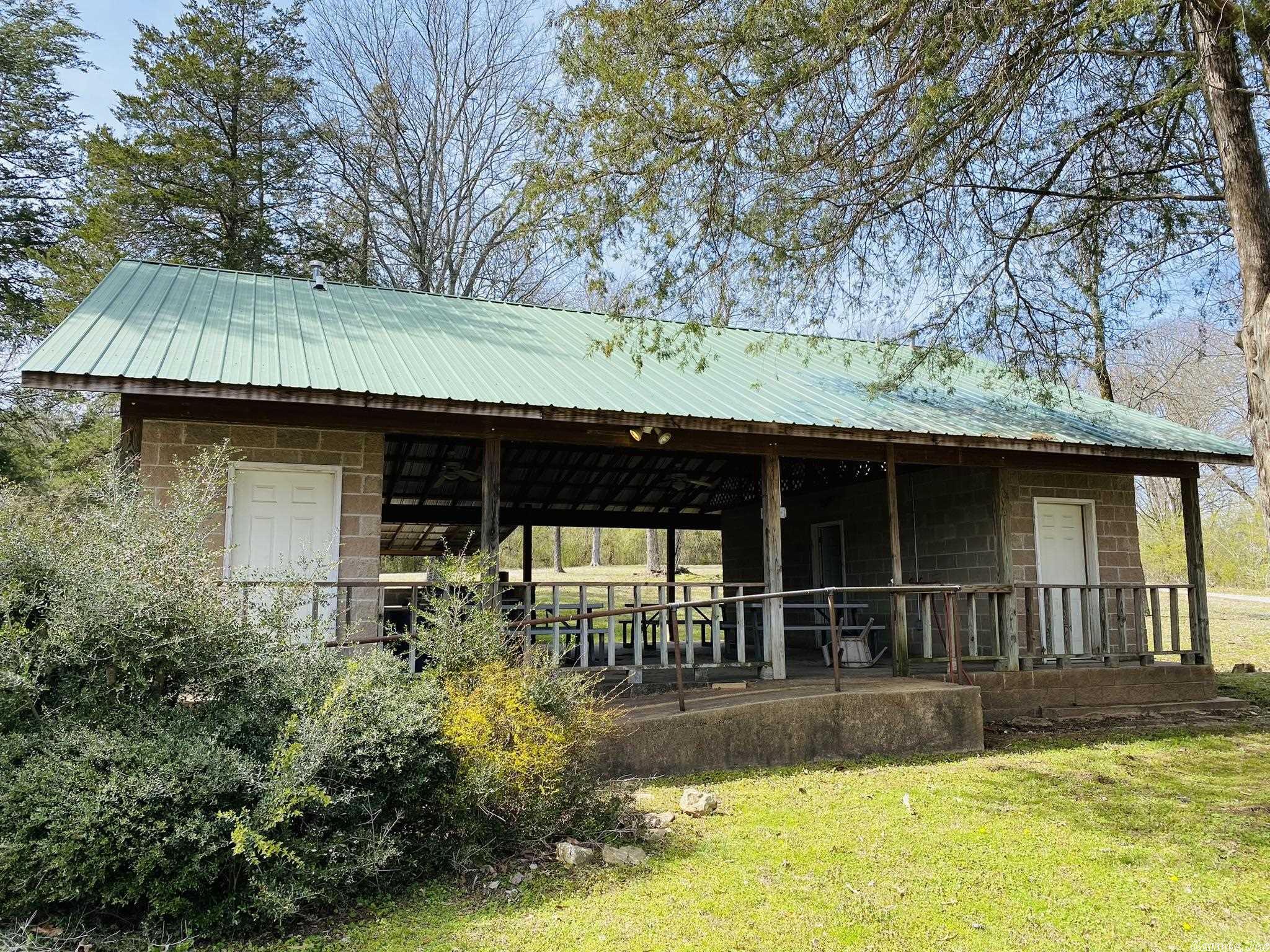 Metes & Bounds - Residential Income