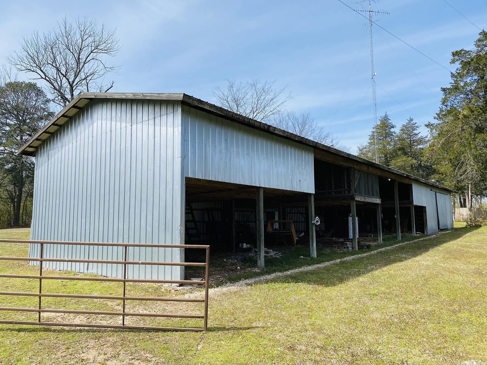 Metes & Bounds - Residential Income