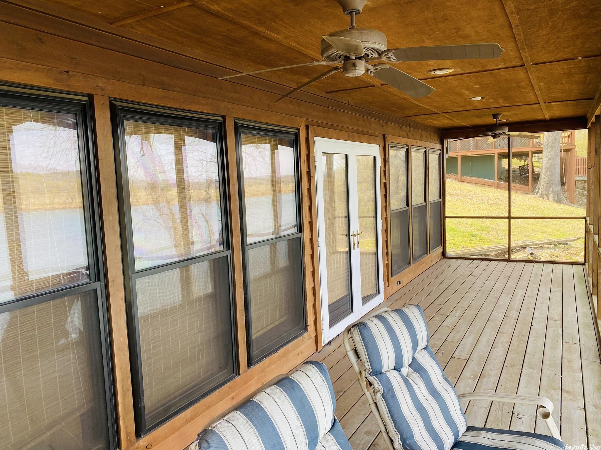 Metes & Bounds - Residential Income