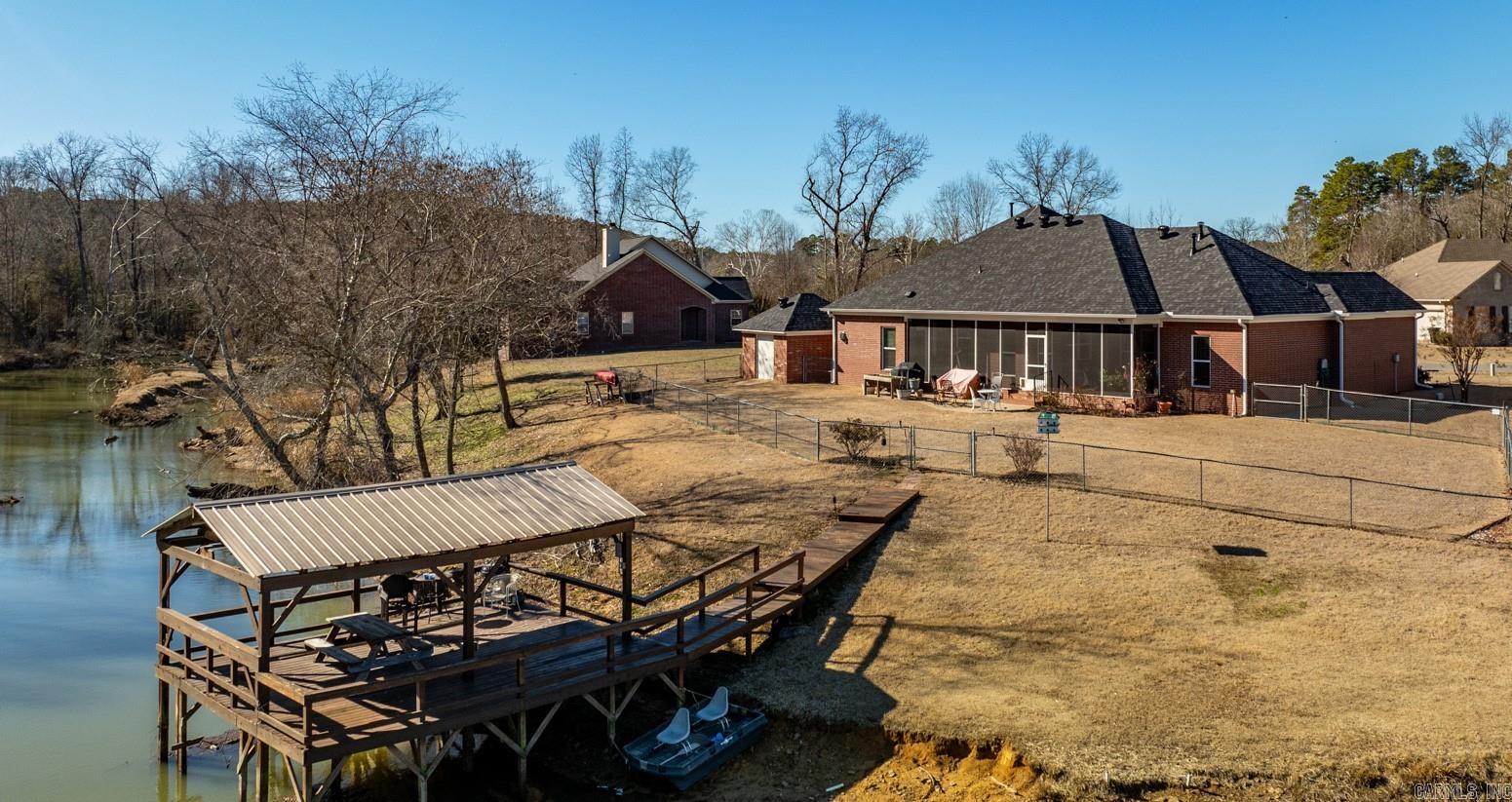 WILHELMINA COVE - Residential