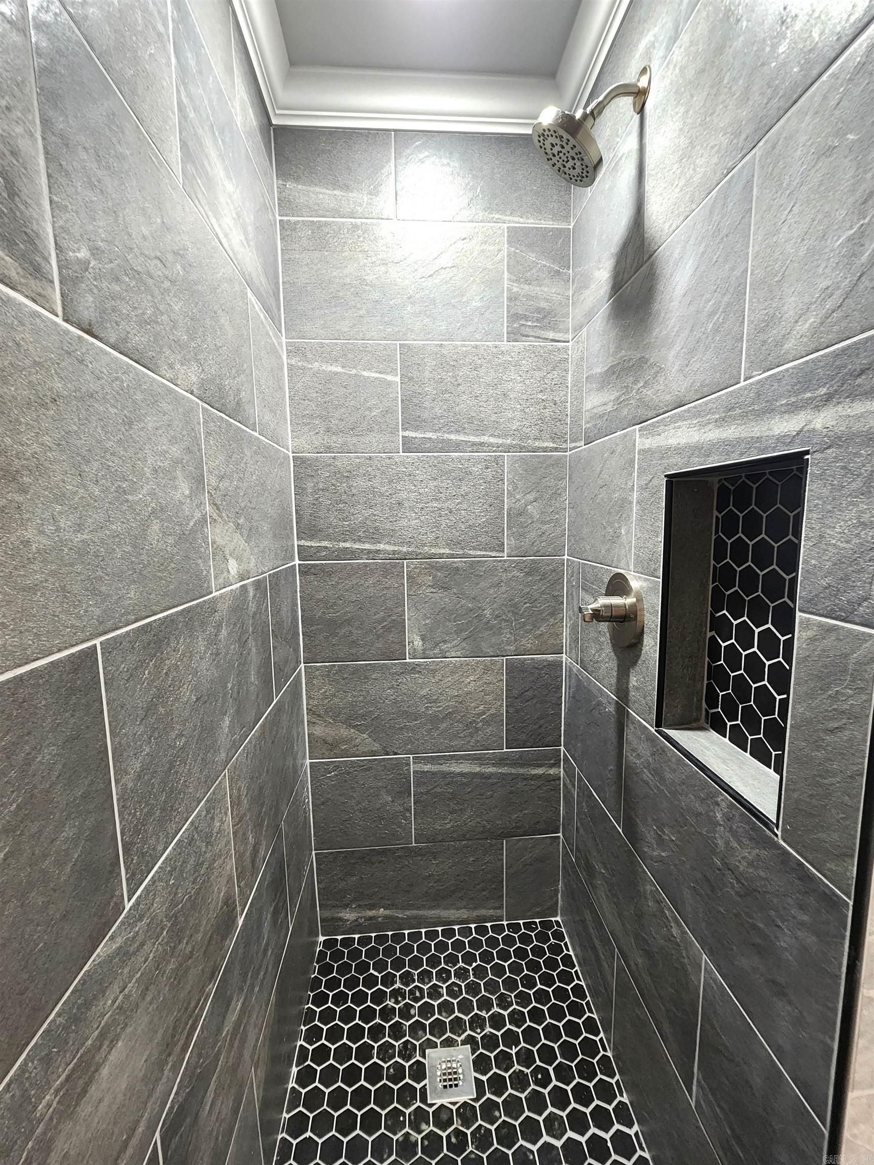 TANGLEWOOD - Residential