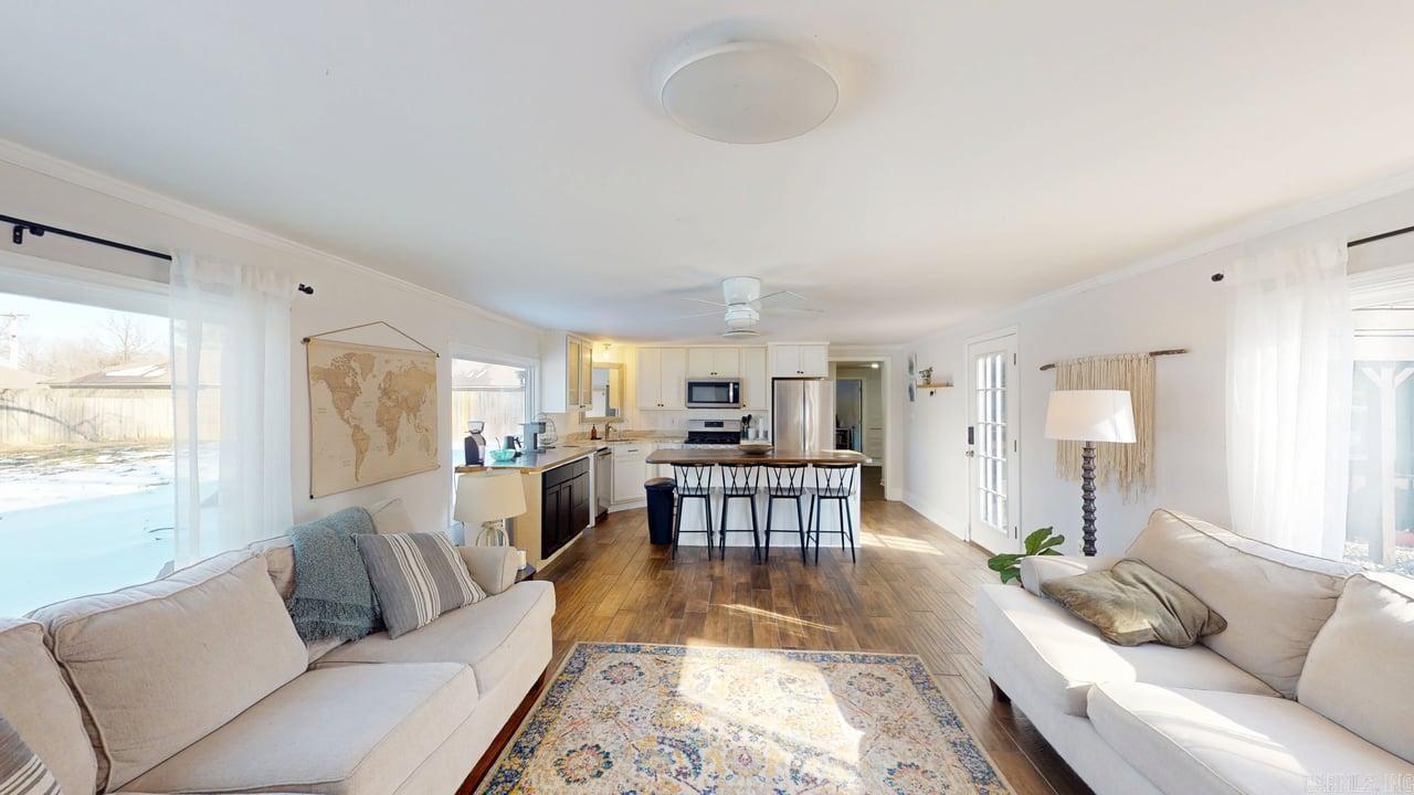 BEAR'S DEN - Residential