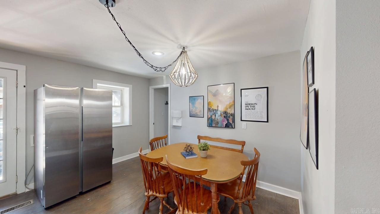 BEAR'S DEN - Residential