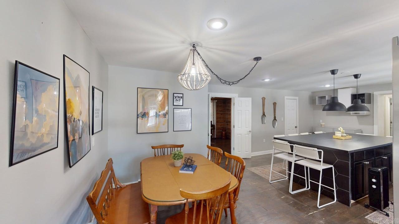 BEAR'S DEN - Residential