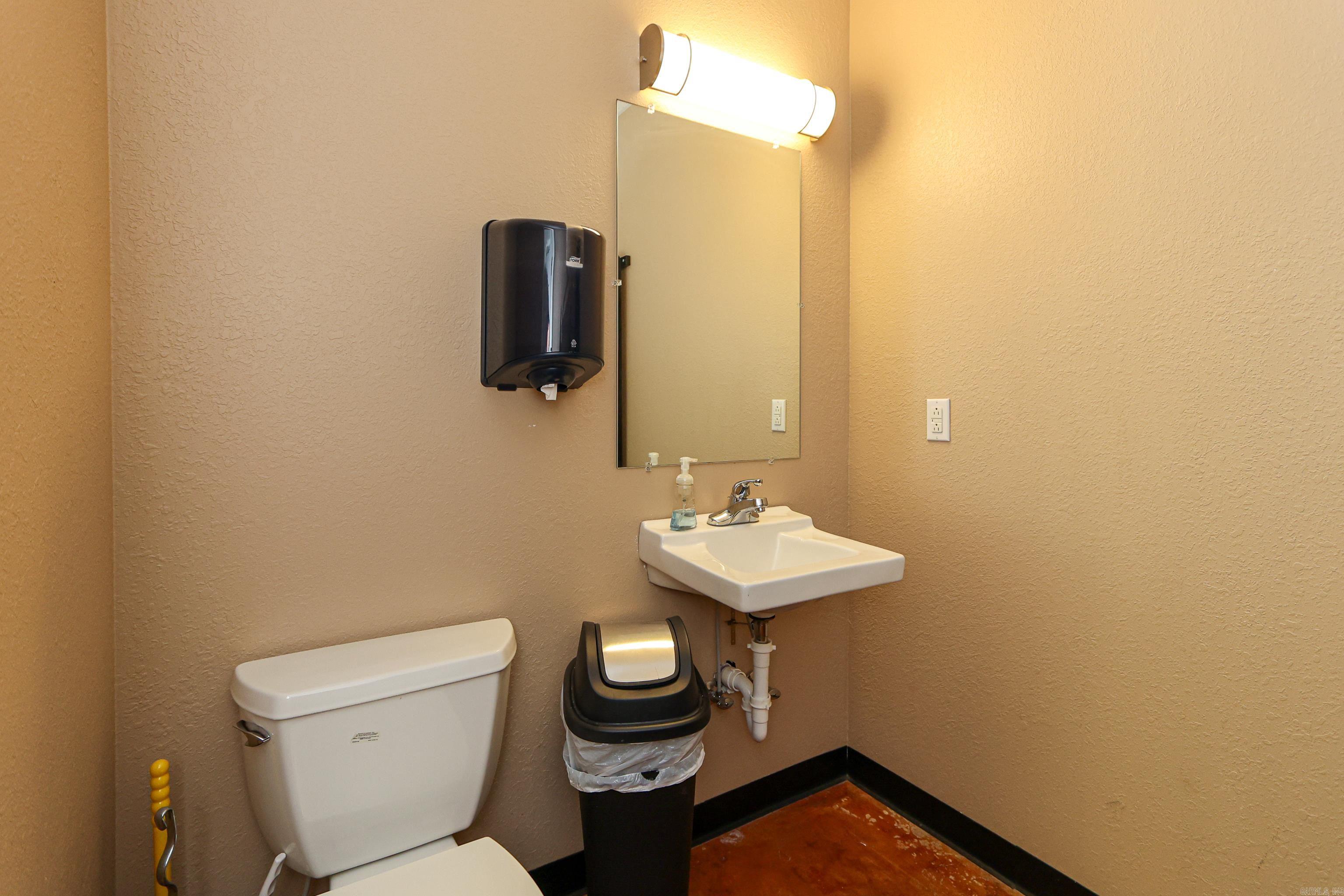 nil - Commercial Sale