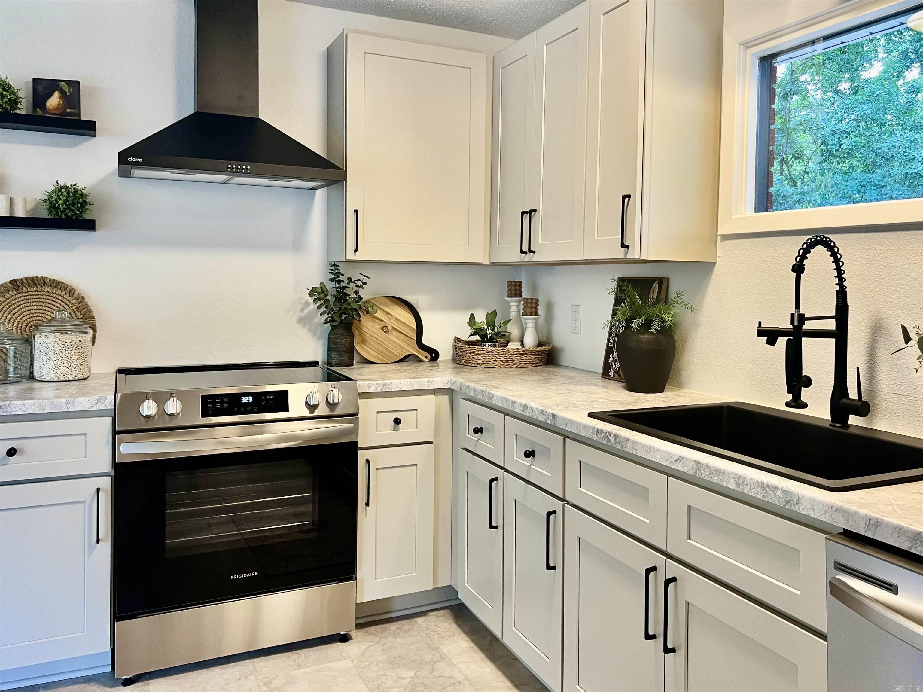 Moore & Case - Residential
