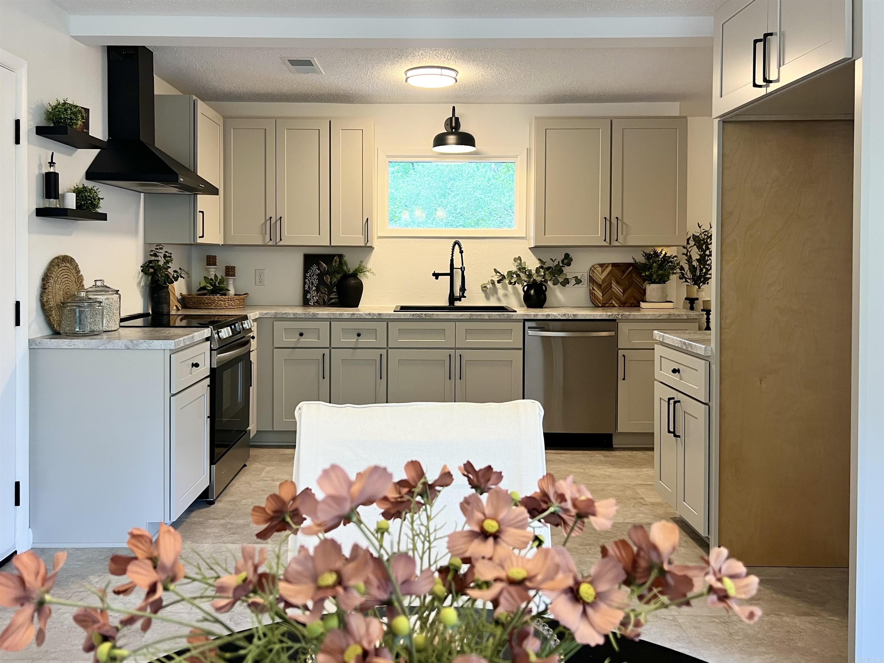 Moore & Case - Residential