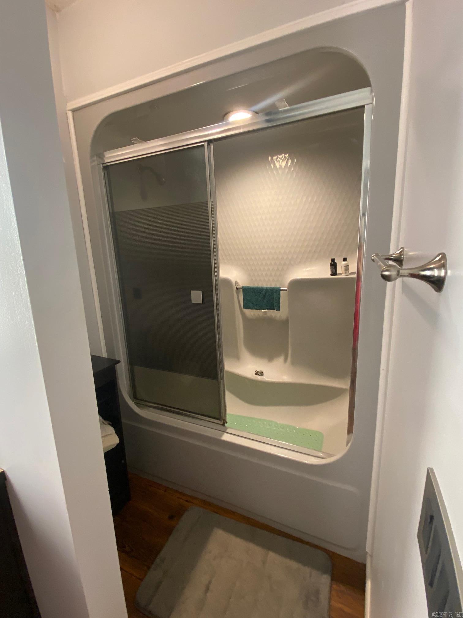 RIVERSIDE PARK - Residential