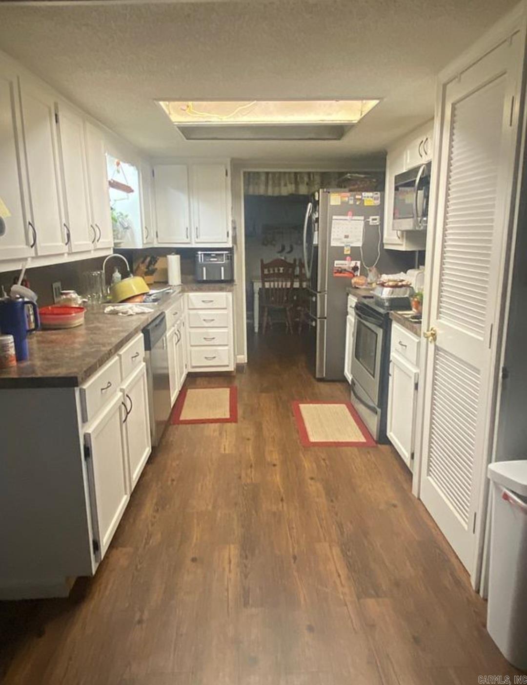 RIVERSIDE PARK - Residential