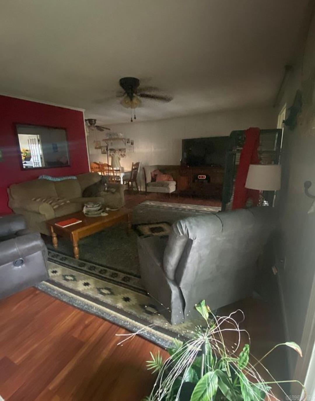 RIVERSIDE PARK - Residential