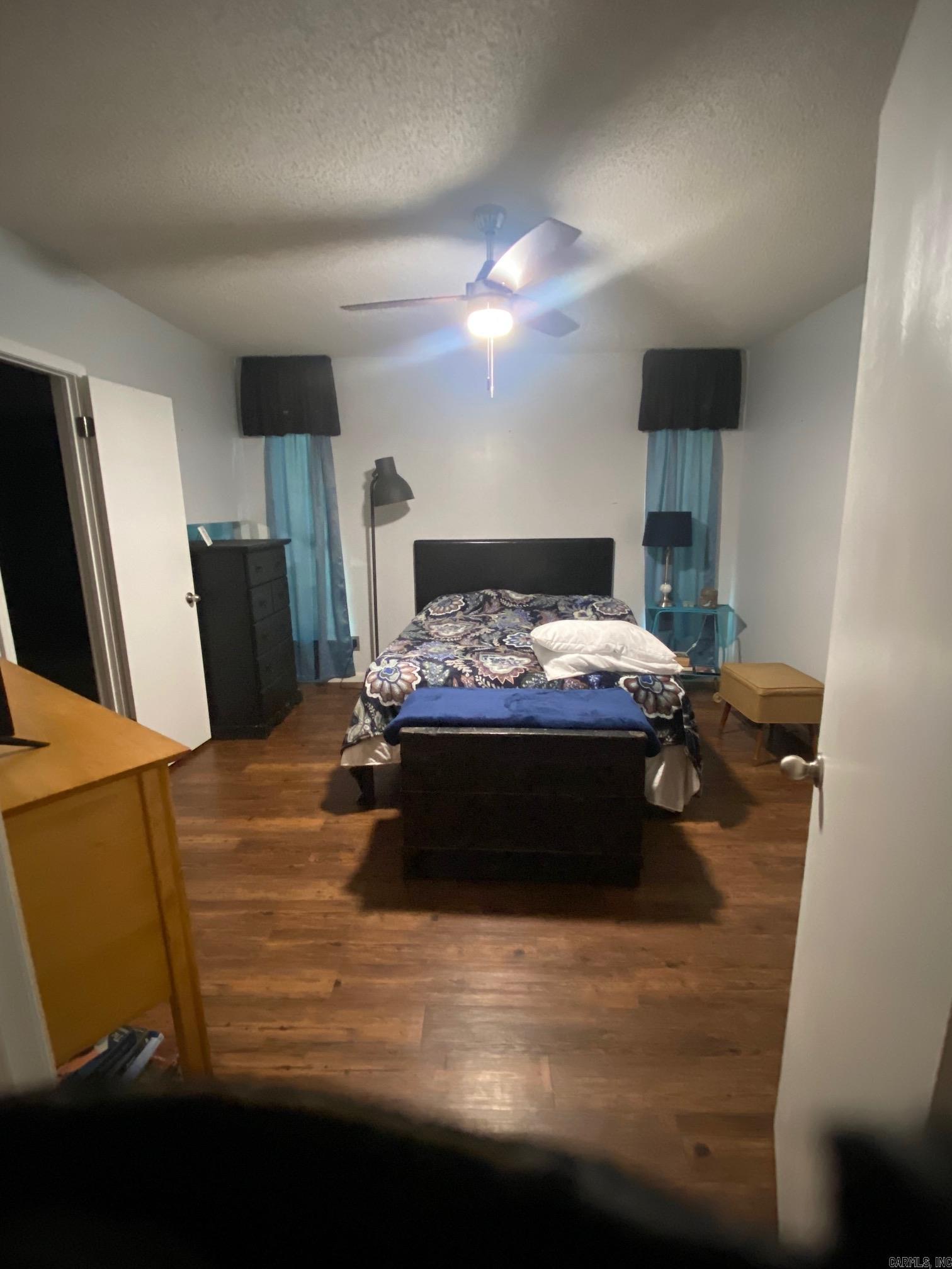 RIVERSIDE PARK - Residential