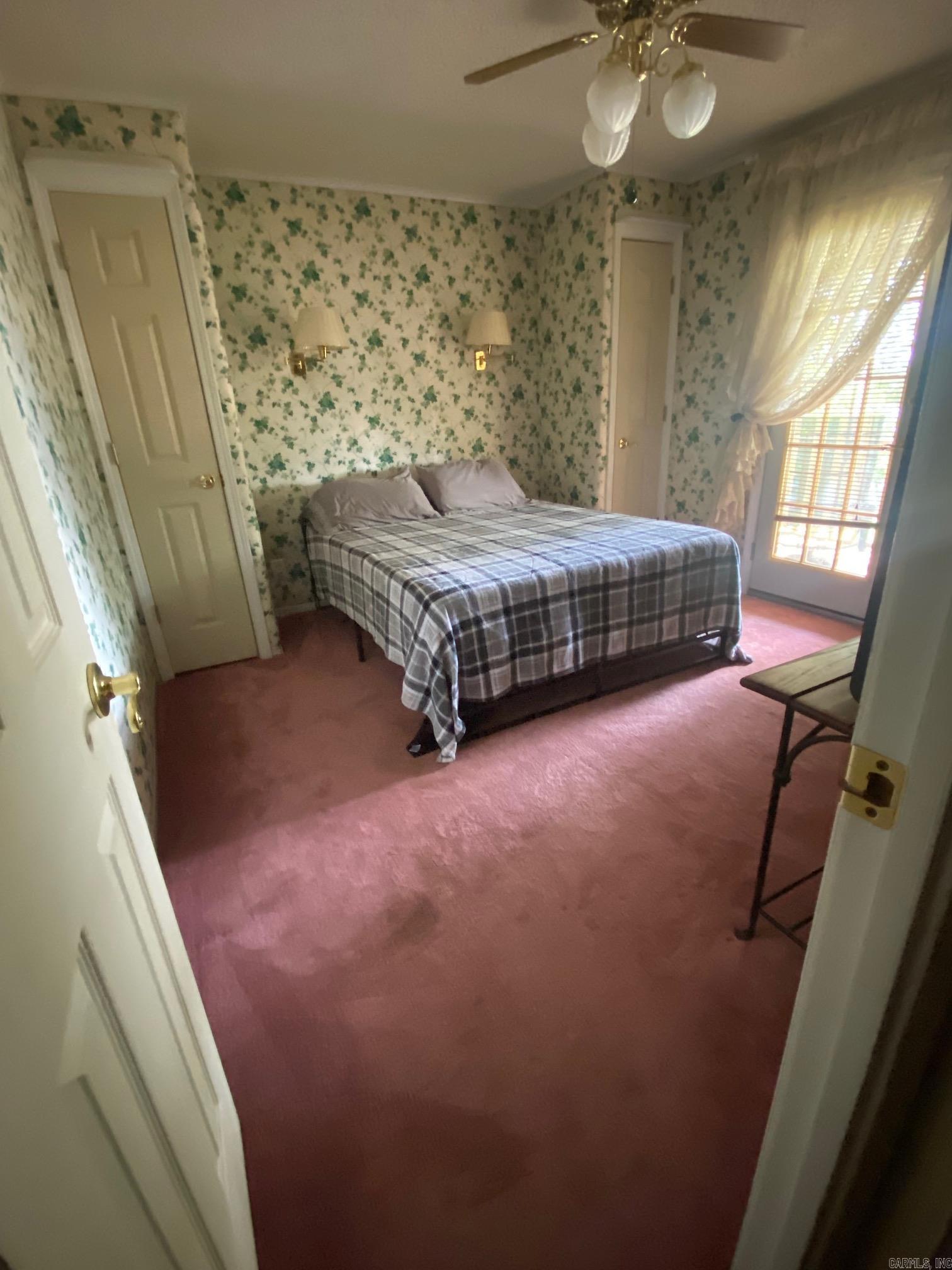 RIVERSIDE PARK - Residential