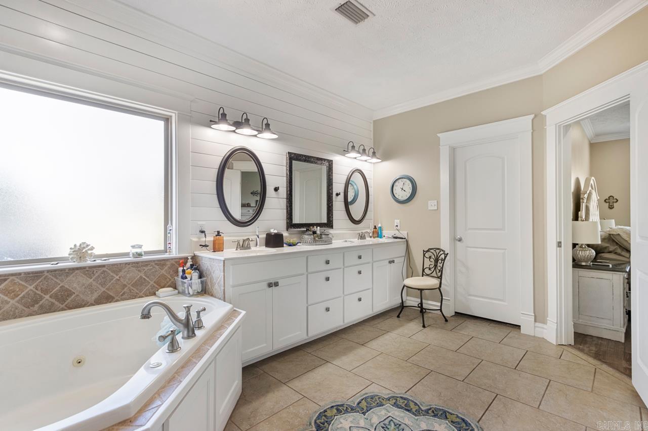 Quail Hollow - Residential