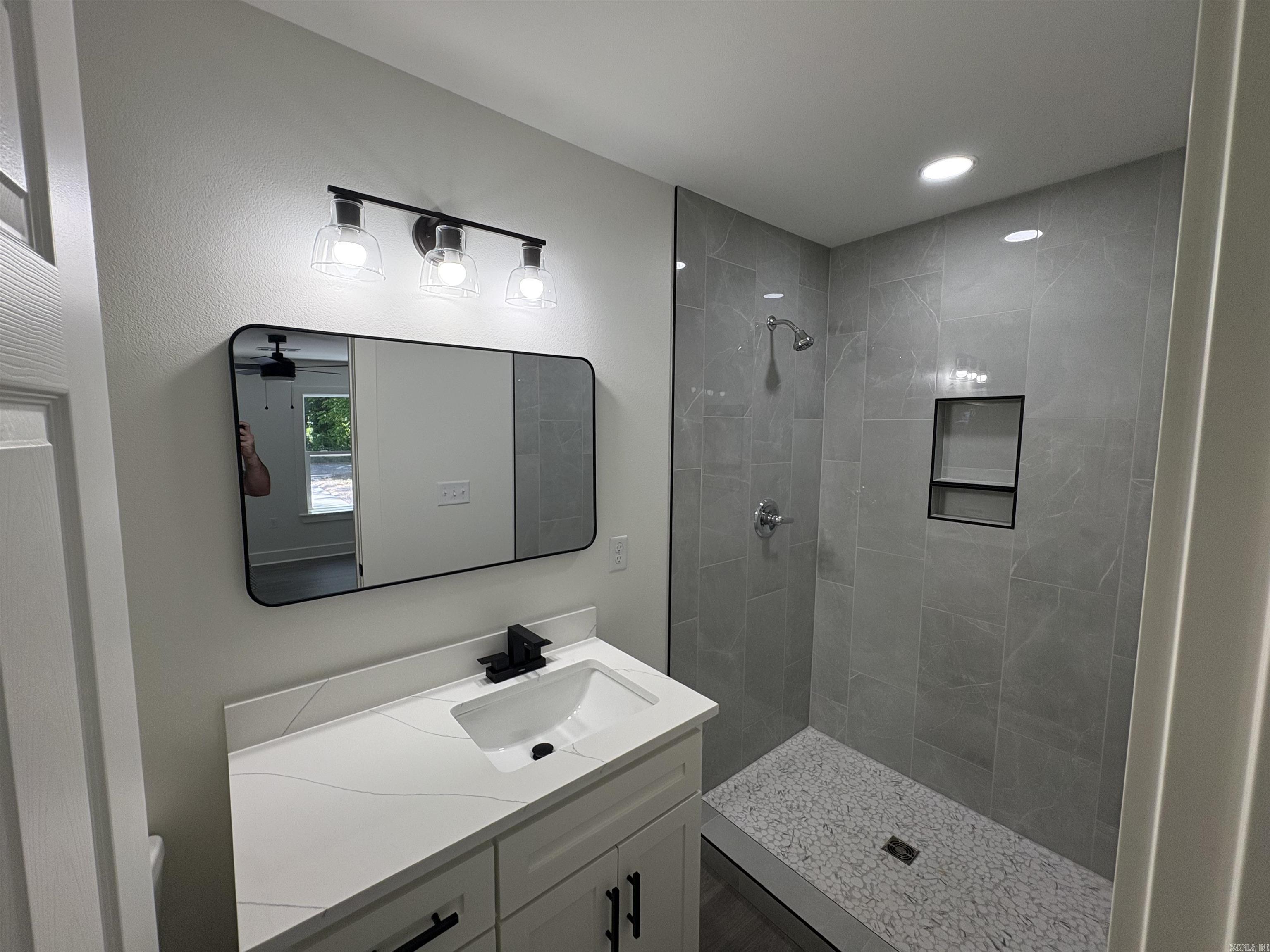 SHANNON HILLS s - Residential
