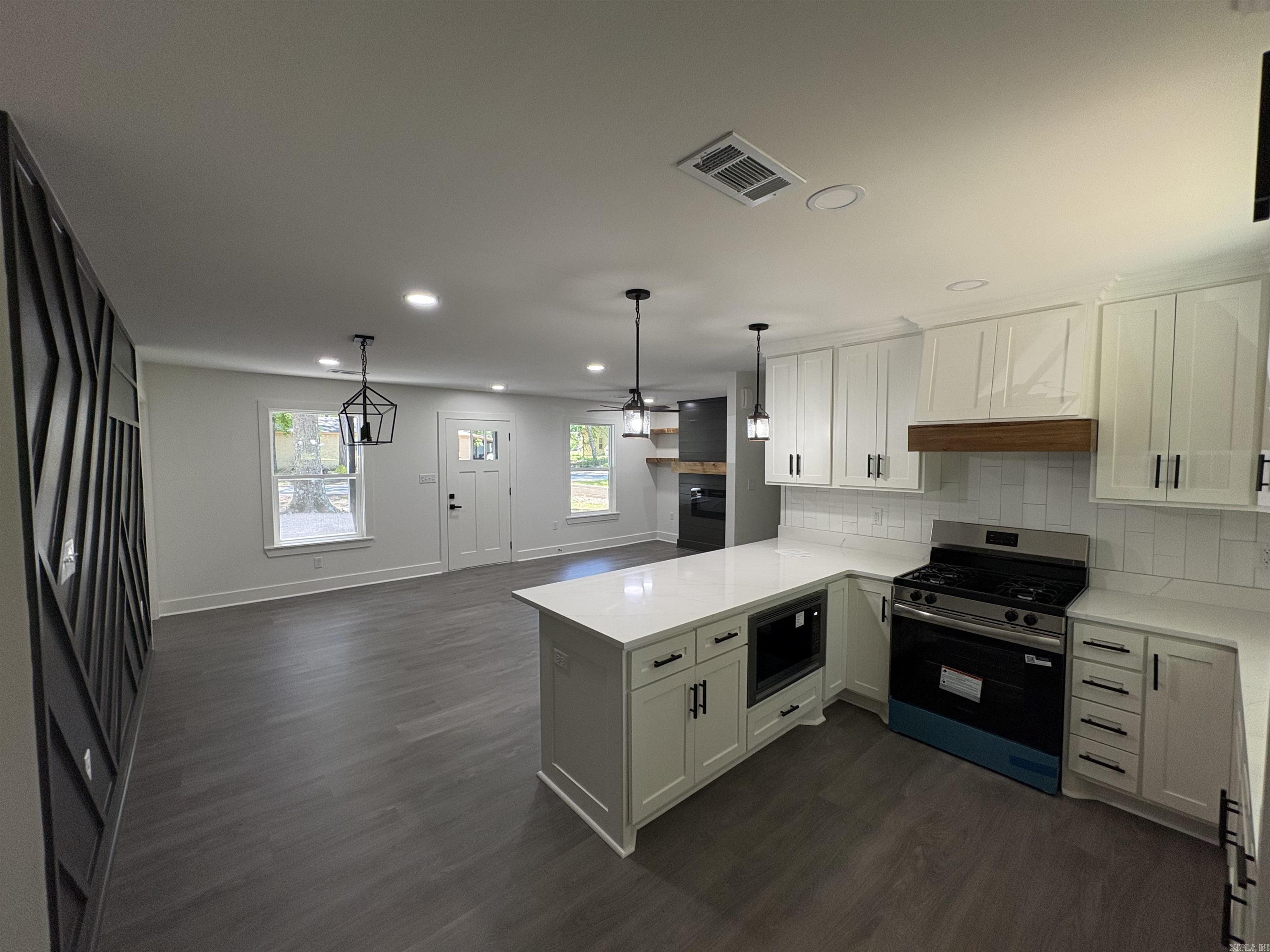 SHANNON HILLS s - Residential