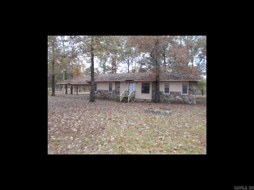 3 Bedroom 2 Bath Home need TLC. See Attachment for PAS requirements and WFHM offer in submittal information in ML documents section. To Report any concerns with a listing broker/agent or to report any property condition or other concern needing escalation, including concerns related to a previously submitted offer or information on how to lace an offer, Please call: 1-877-617-5274. PAS provides a standard sellers addendum oncean offer has been accepted. Property sold AS-IS