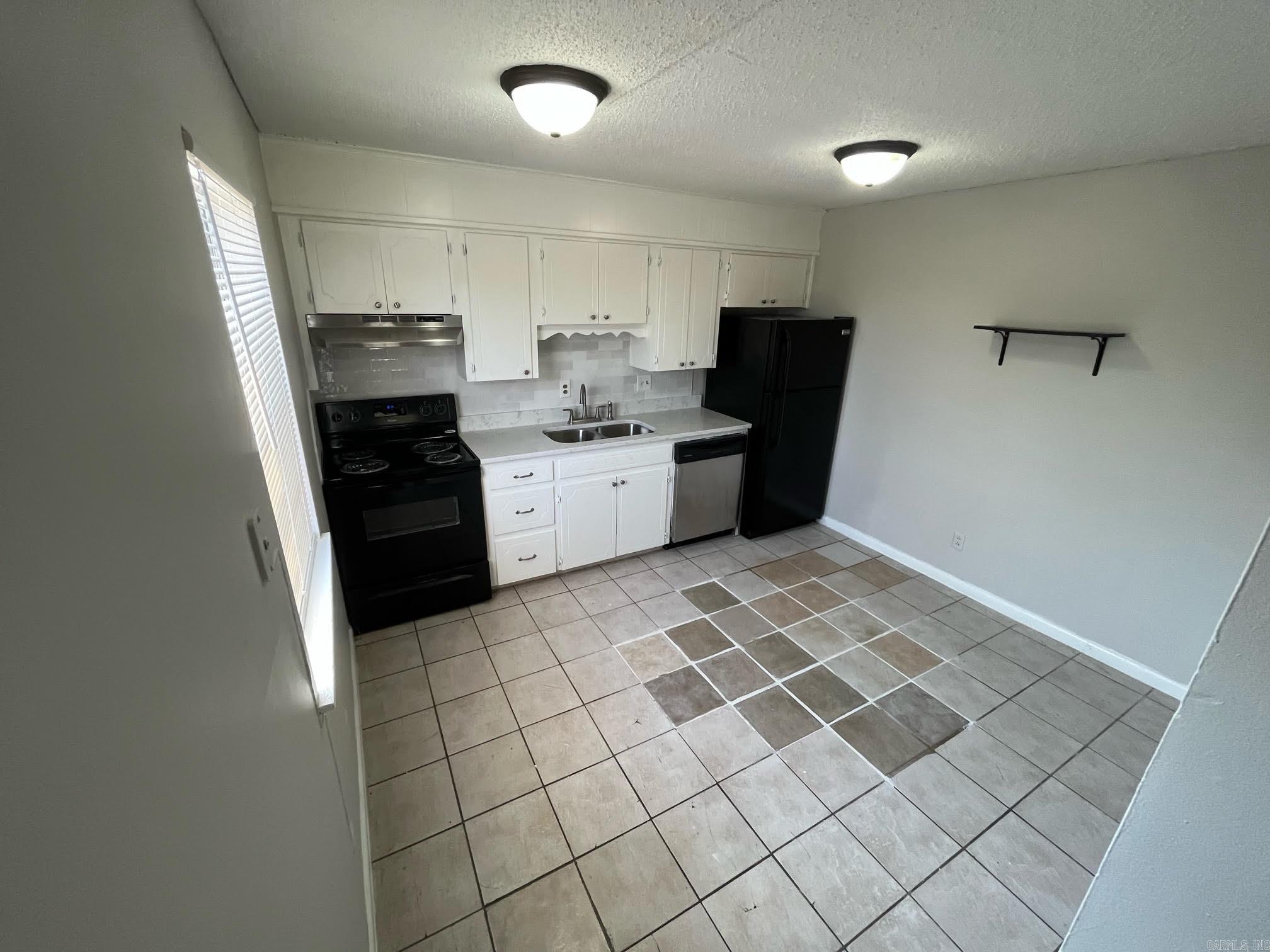 Hillcrest #1 - Residential Lease