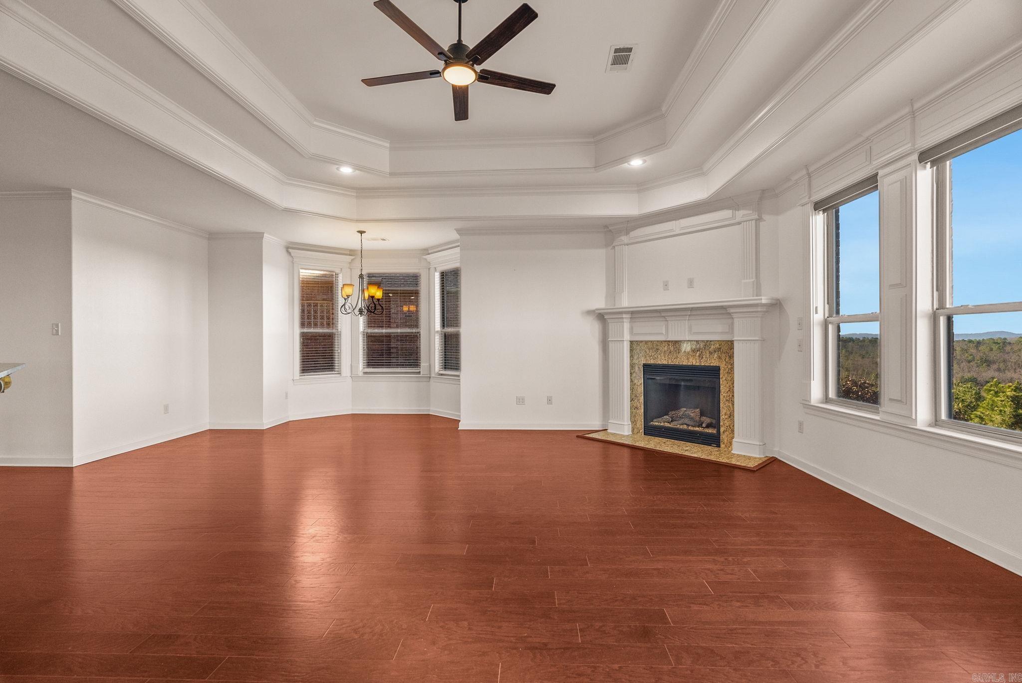 Majesti Pointe - Residential