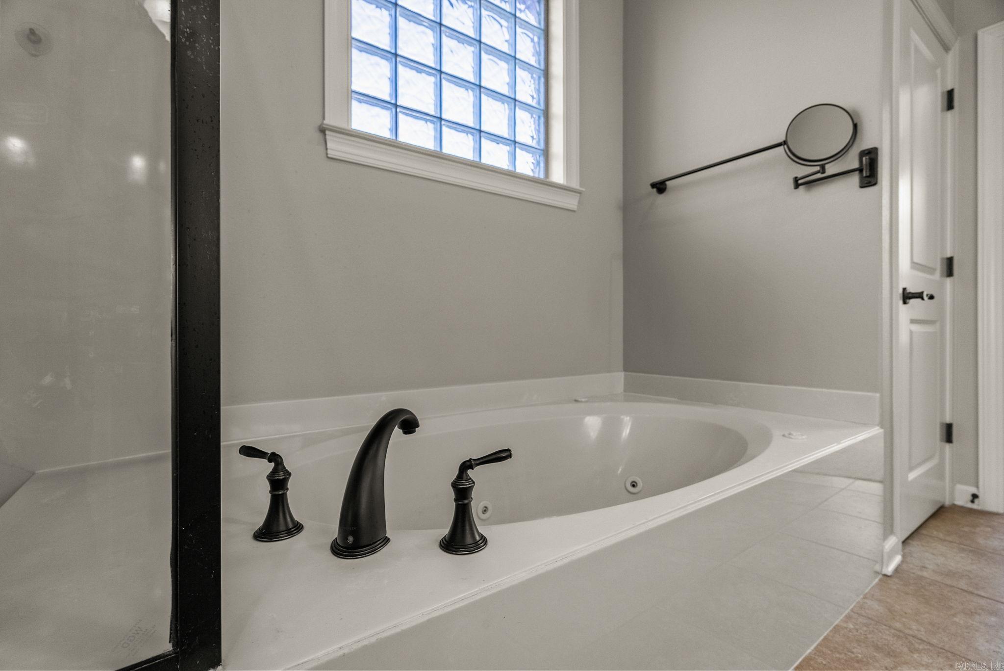 Majesti Pointe - Residential