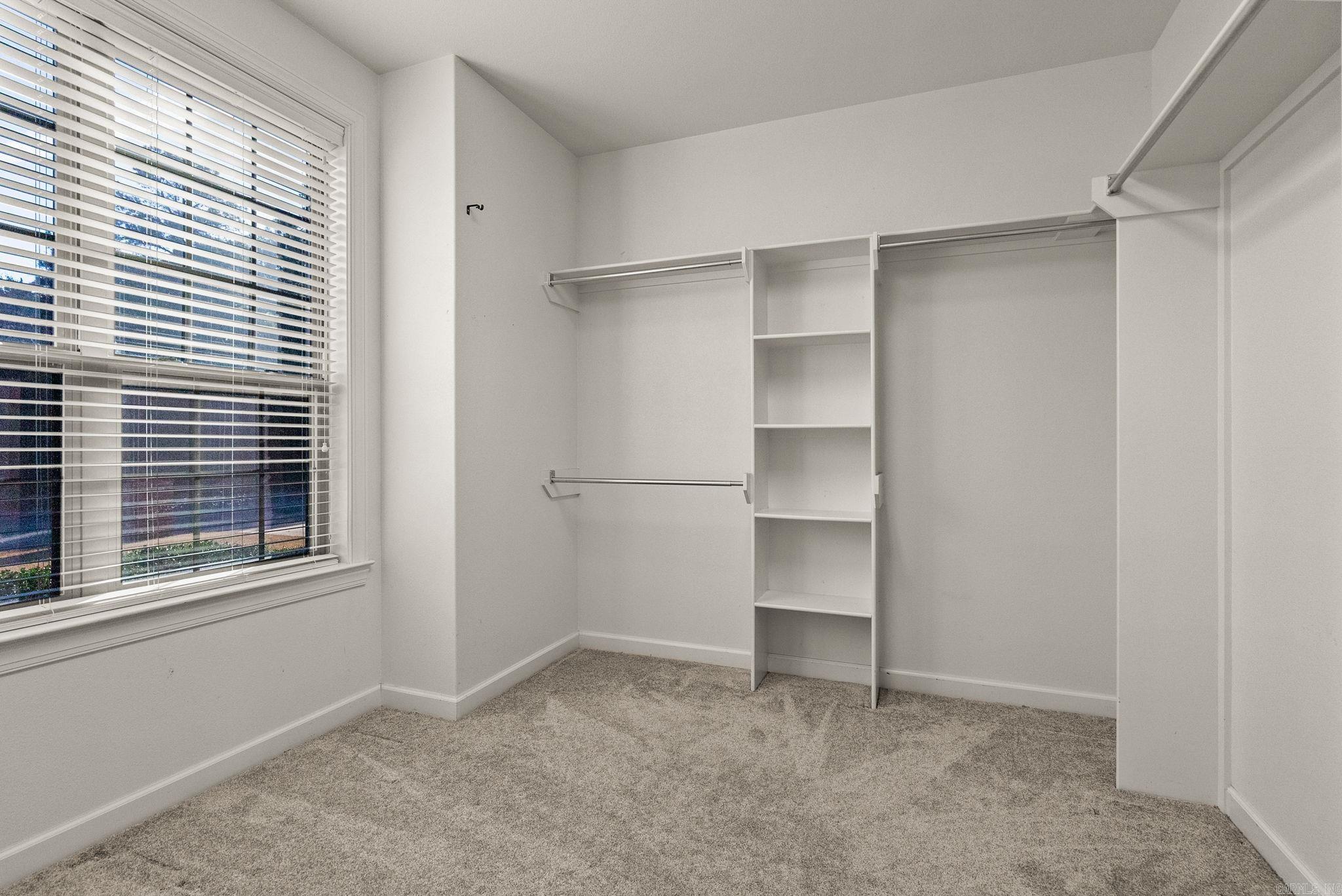 Majesti Pointe - Residential