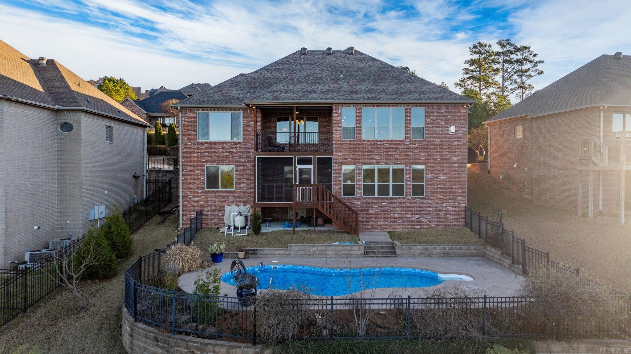 Majesti Pointe - Residential