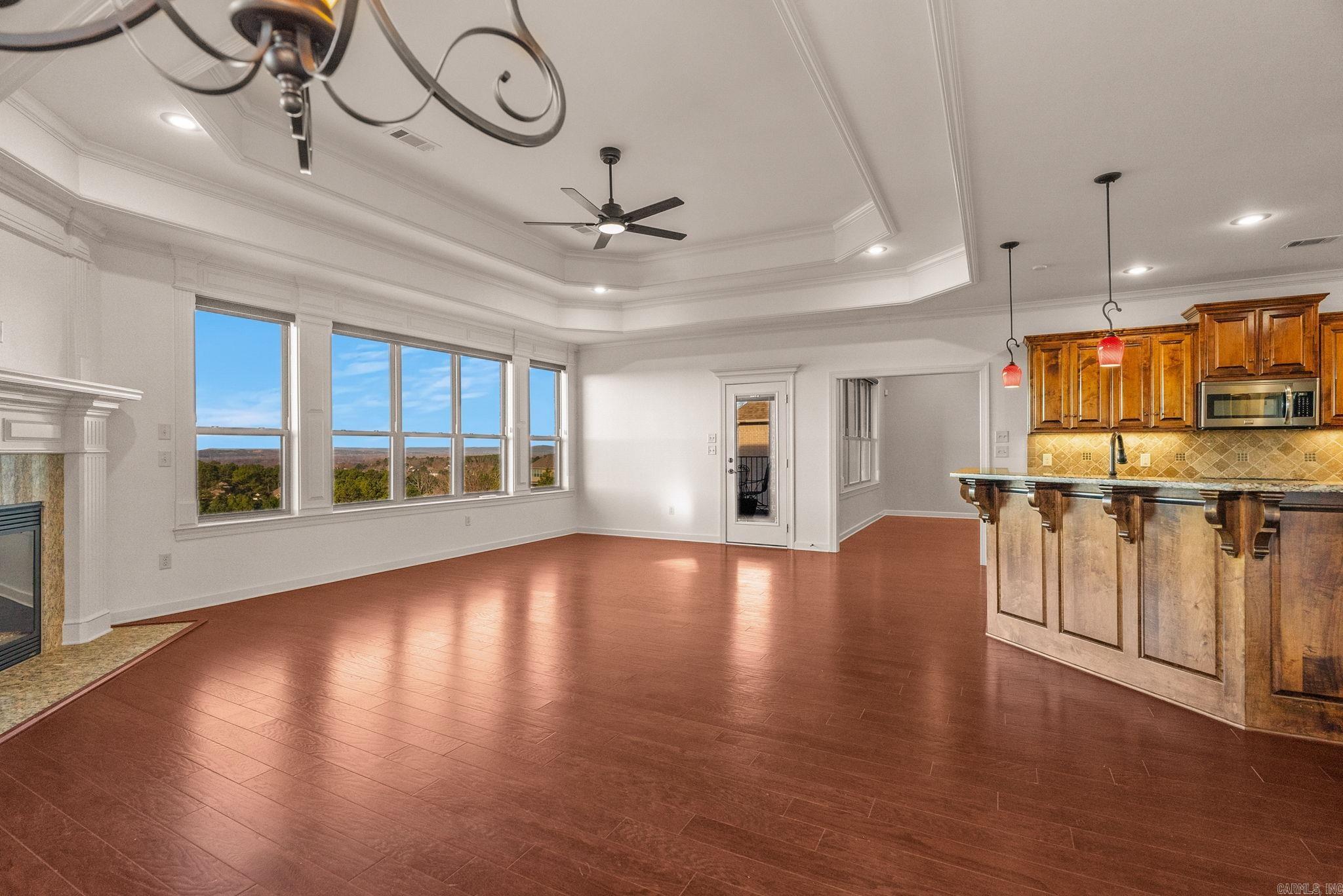 Majesti Pointe - Residential