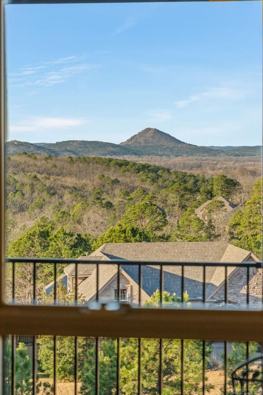 Majesti Pointe - Residential